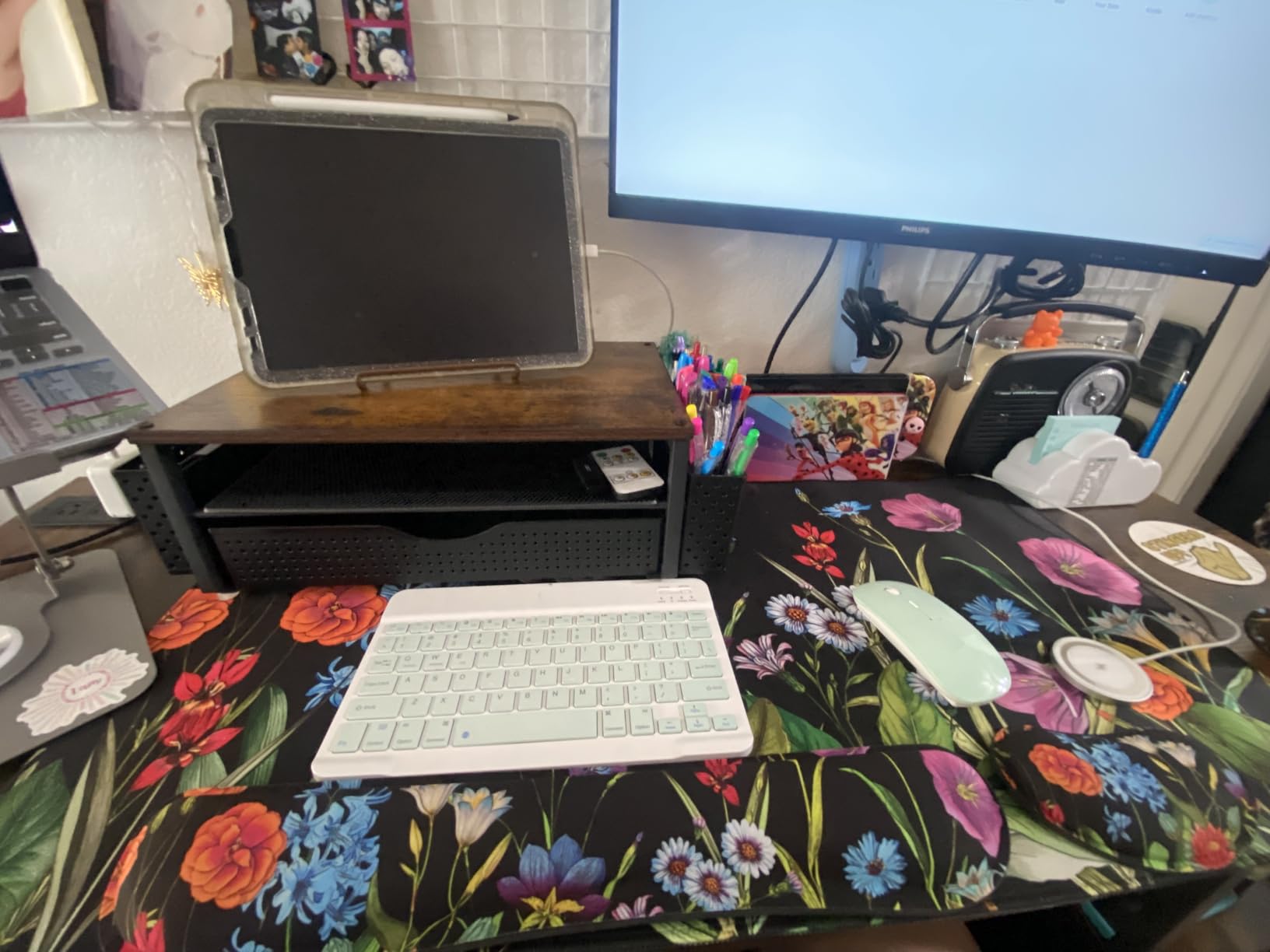gianotter Desk Organizers and Accessories, Monitor Stand with Drawer and 2 Pen Holder, Desktop Organizer Suitable for Offices and Dormitories (Wood) customer photo 1