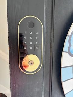 Fingerprint Smart Deadbolt with Keypad – Keyless Entry Lock for Home, Apartment, Office, Airbnb, Rental, Kids & Seniors, App & Code Access, Auto-Lock, Easy DIY Install, Compatible with Alexa & Google customer photo 1