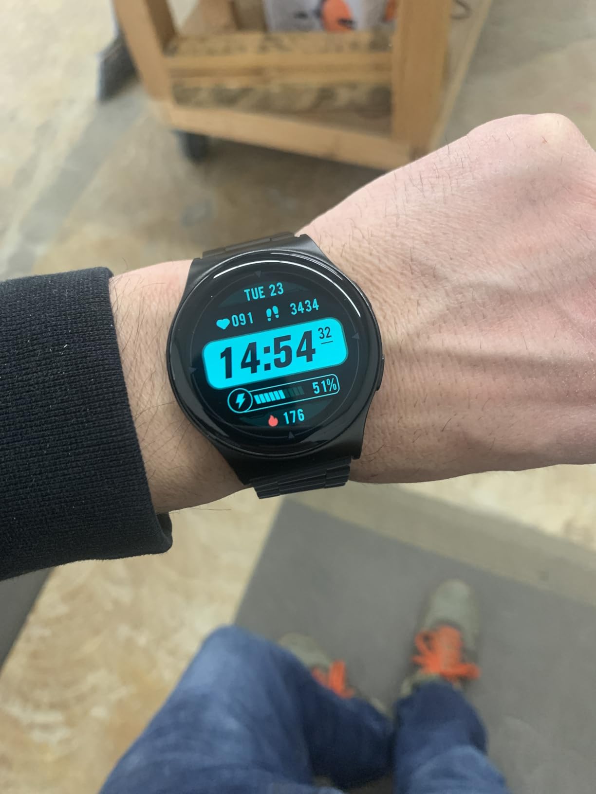 Motorola Moto Watch 120 - Premium Bluetooth Smartwatch with AMOLED Display, 10-Day Battery, Heart Rate & SpO2 Tracking, Fitness & Health Monitoring, Compatible with Android and iPhone - Phantom Black | AMOLED display, 10-Day battery, heart rate & SpO2 tracking customer photo 1