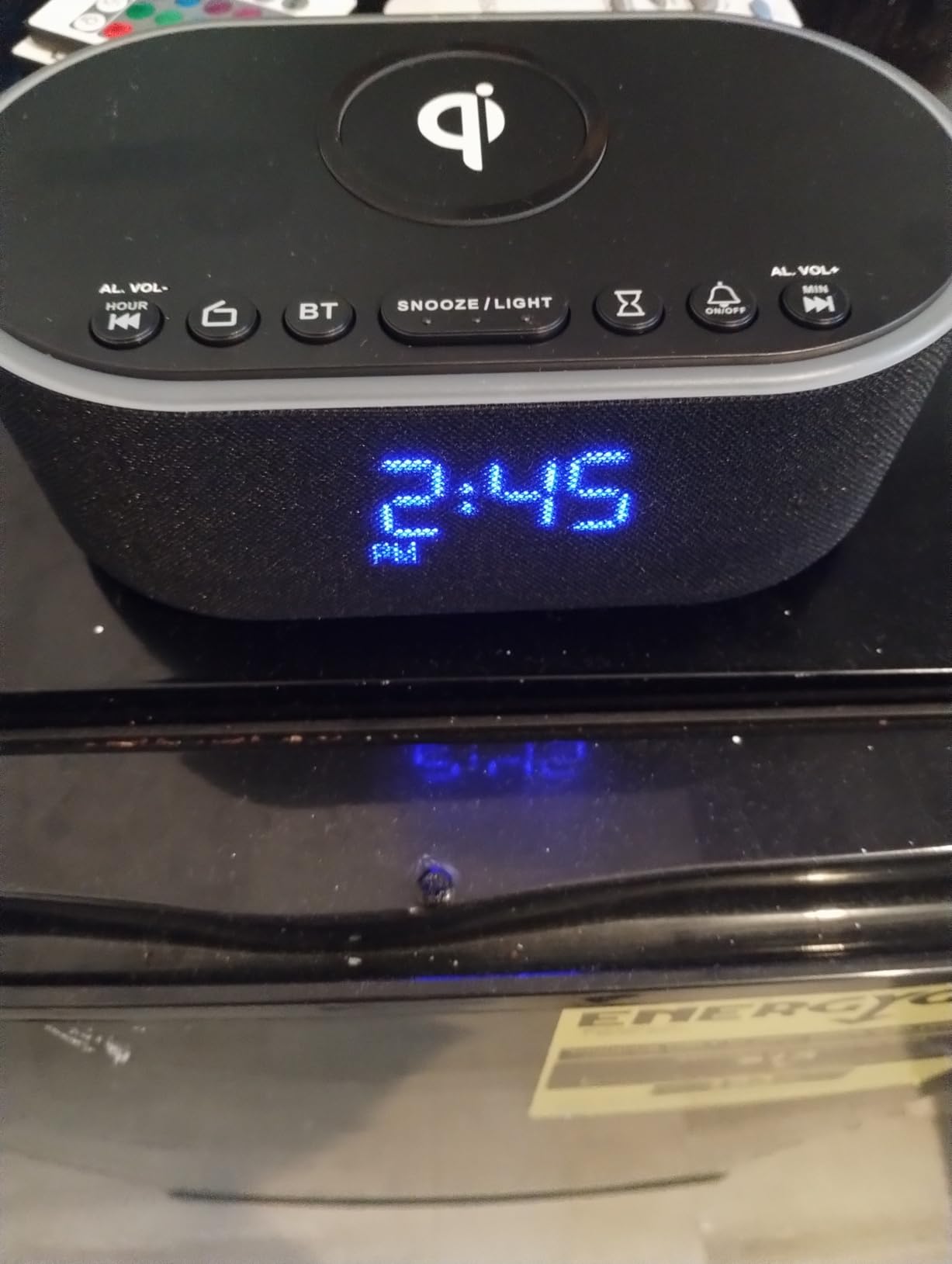 Odokee Qi Certified Wireless Charging Alarm Clock Radio for Bedroom customer photo 1