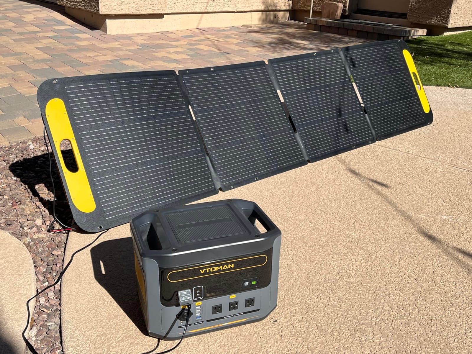 VTOMAN FlashSpeed 300 Portable Power Station, 300W 230Wh LiFePO4 Battery customer photo 1