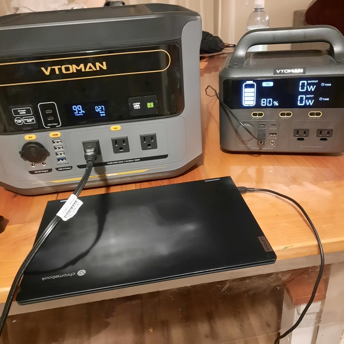 VTOMAN FlashSpeed 300 Portable Power Station, 300W 230Wh LiFePO4 Battery customer photo 2