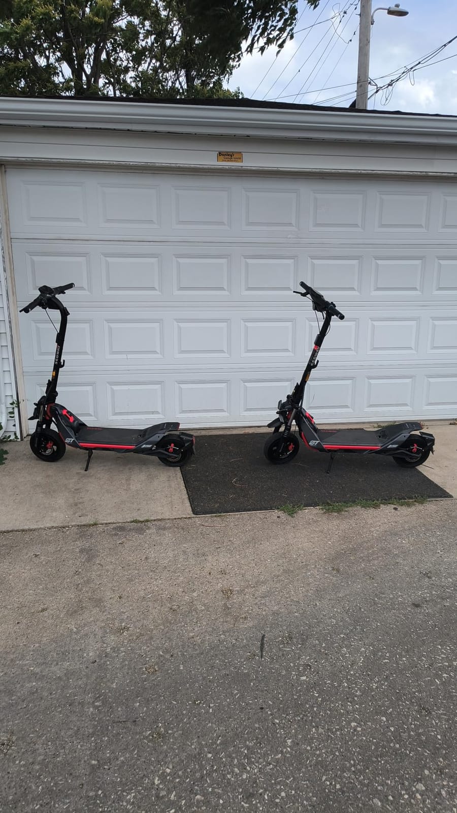 Segway ZT3 Pro Electric Scooter, Up to 24.9 MPH, 43.5-Mile Range customer photo 1