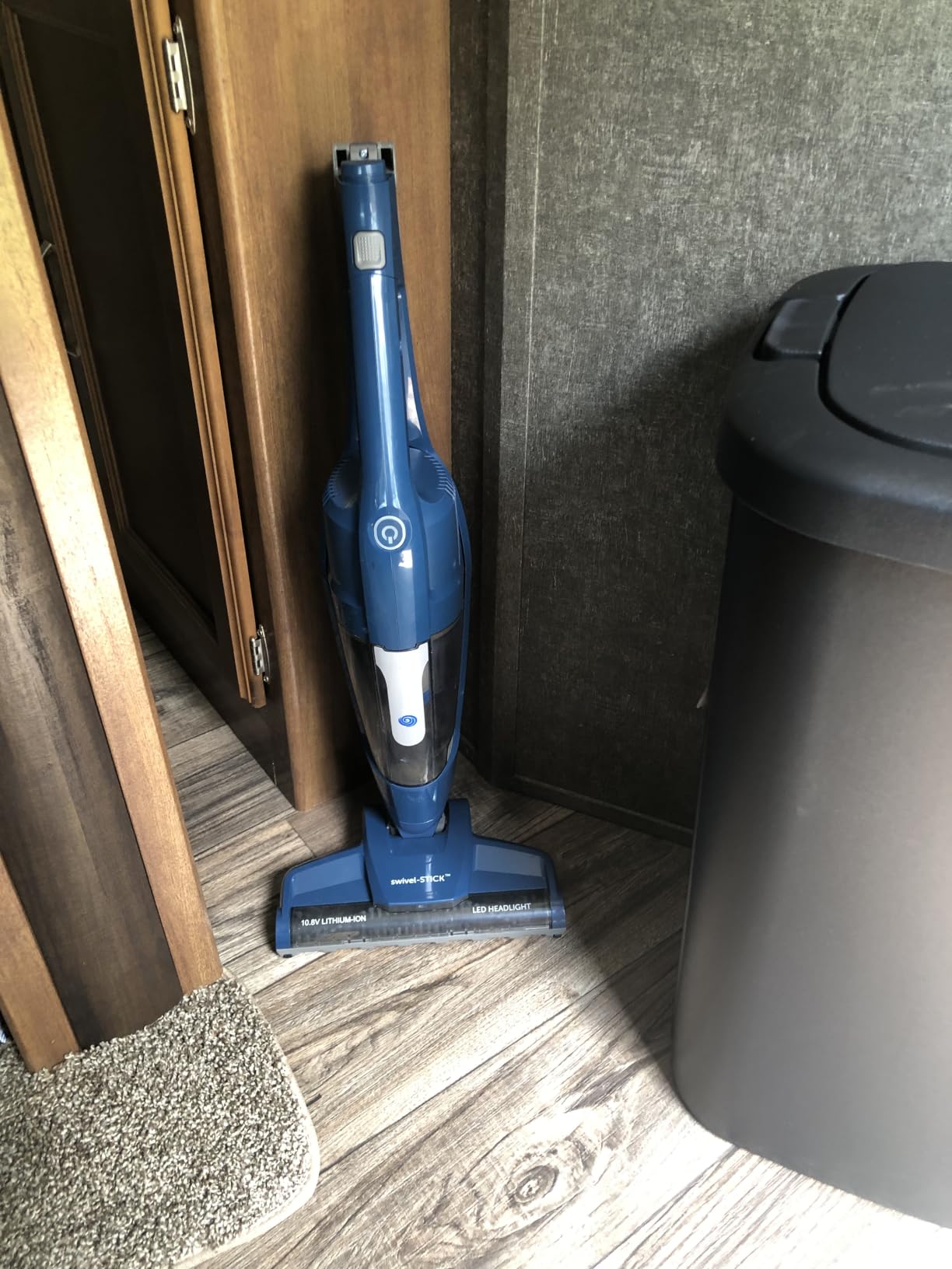 Vacmaster Portable 10.8V 2-in-1 Cordless Stick Vacuum Cleaner customer photo 2