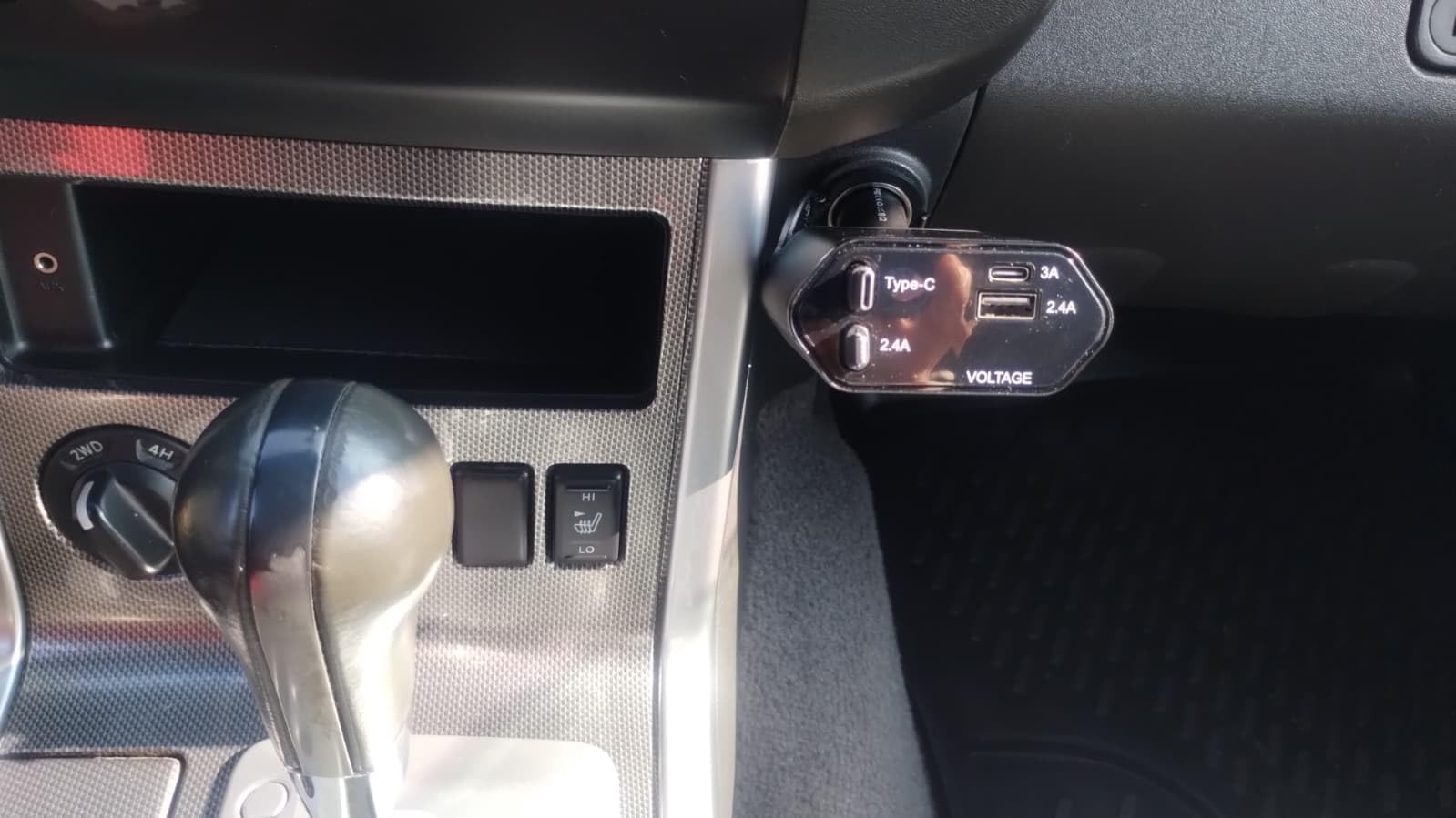 Retractable Car Charger,4 in 1 Fast Charging Car Charger with USB-C & USB-A customer photo 1