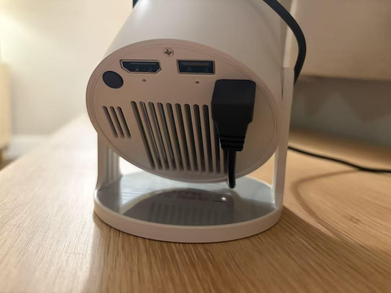 Mini Projector, Portable Smart Projector 4K WiFi 6 BT 5.4 [Built-in App] customer photo 1