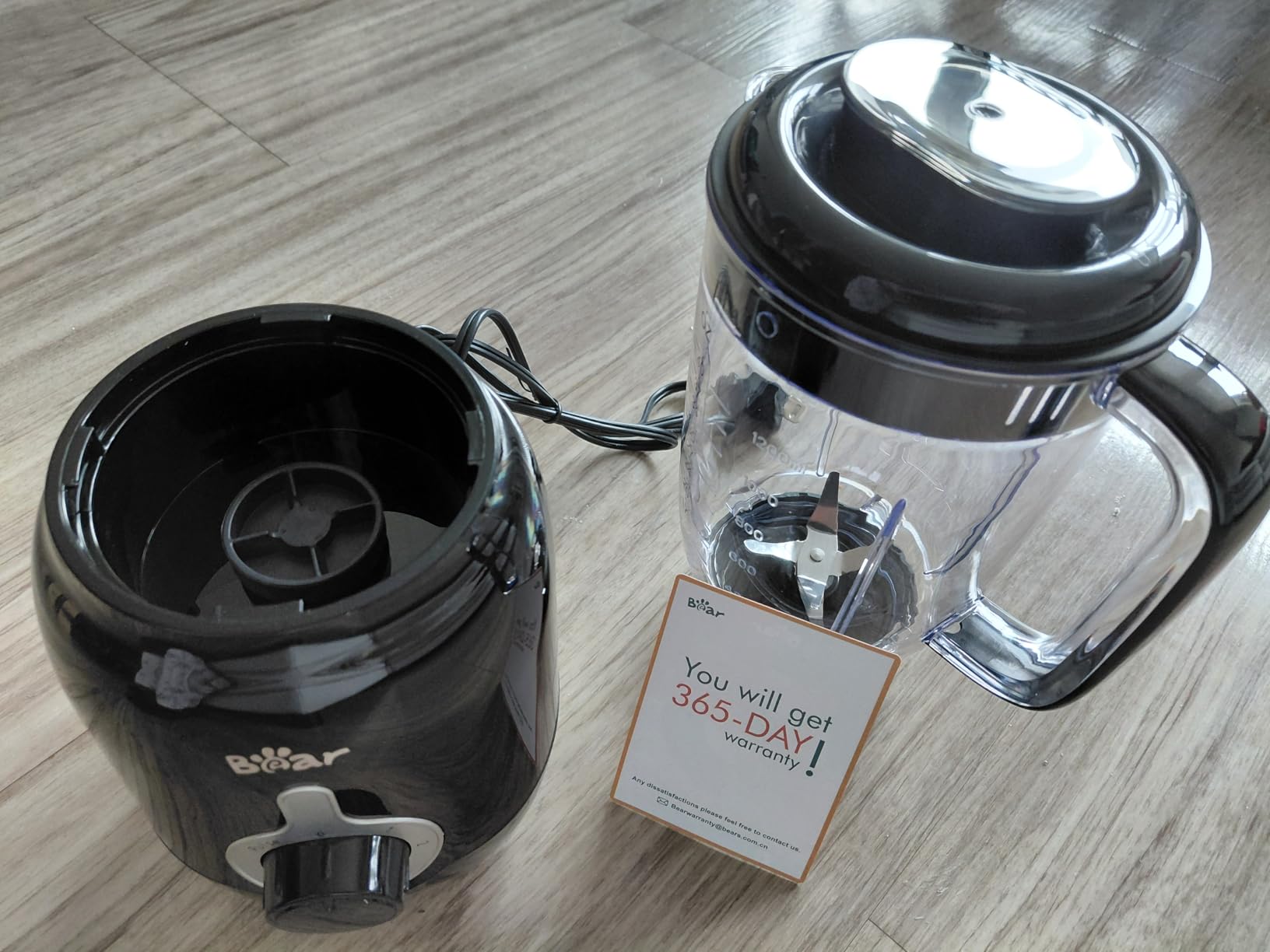 Bear Blender, 2025 New 700W Smoothie Countertop Blender with 40oz Cup for Shakes and Smoothies, 3-Speed for Crushing Ice, Puree and Frozen Fruit with Autonomous Clean customer photo 1