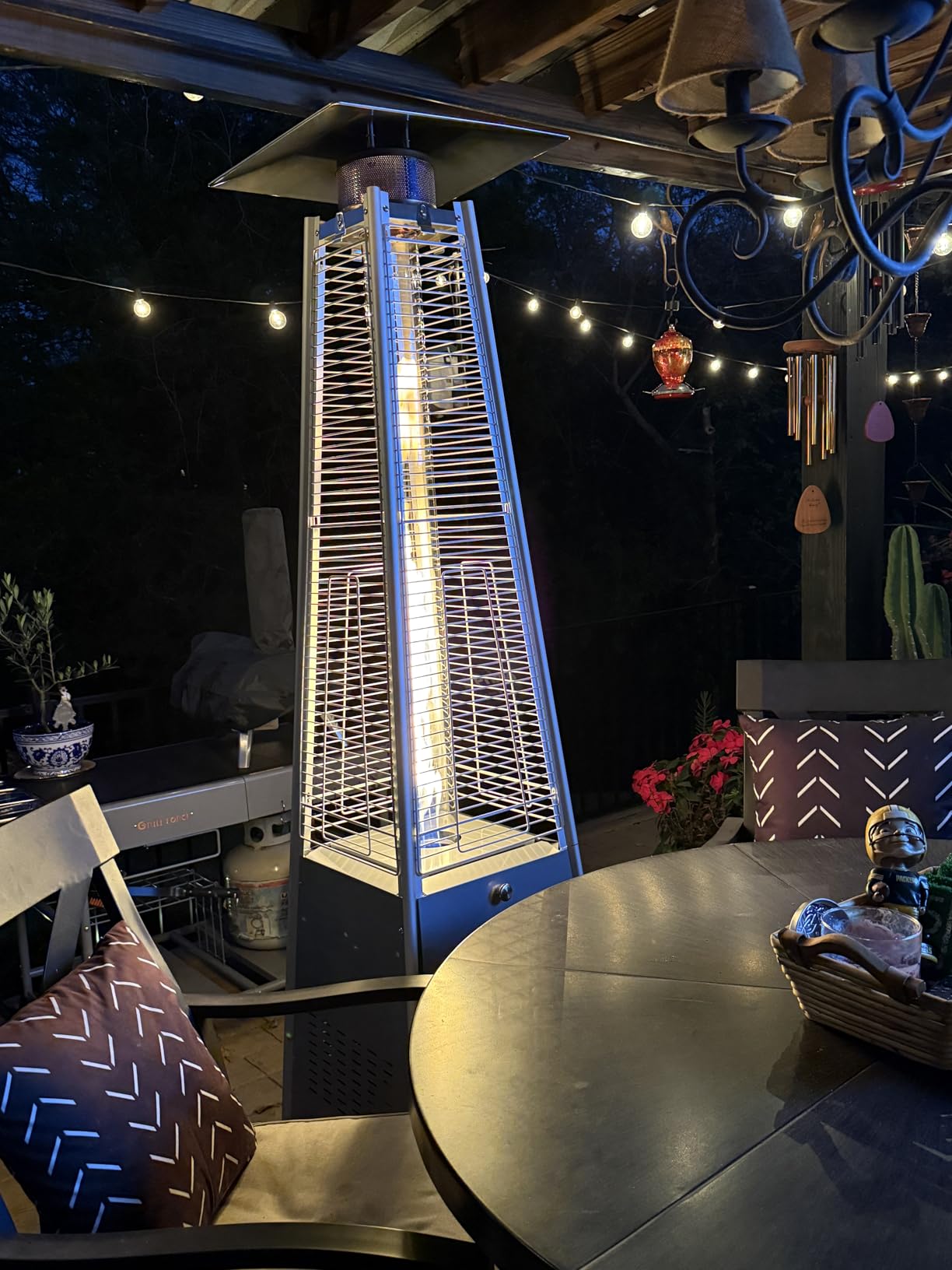 VEVOR 50000BTU Propane Patio Heater for Outdoor Use With Round Table Design, Metal Burner and Wheels - Tall Hammered Flame Heater for Party, Backyard, Garden, Silver Gray customer photo 1