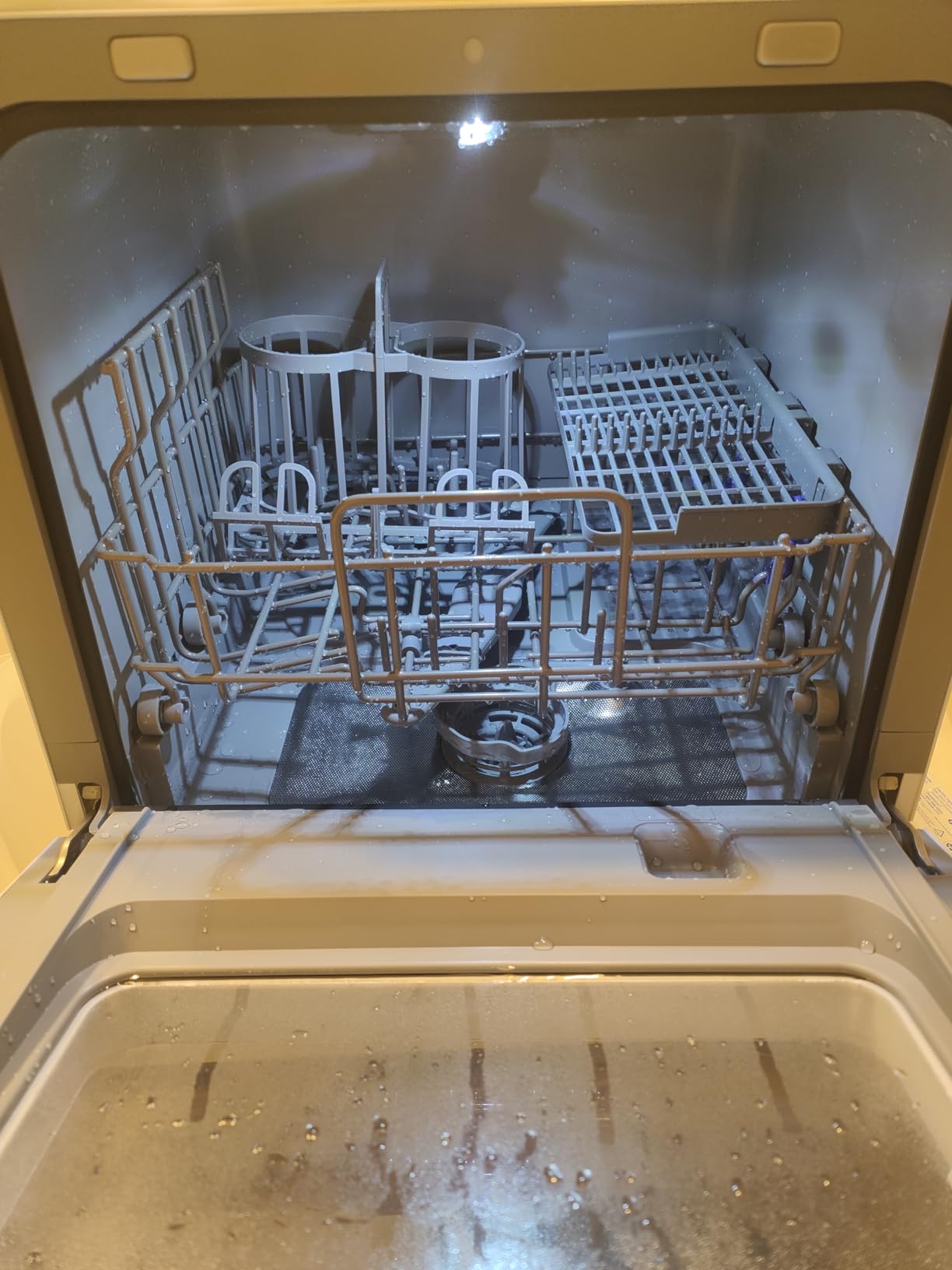 Midea Countertop Dishwasher with 1.32Gal Tank, Baby Care, 5+1 Programs customer photo 2