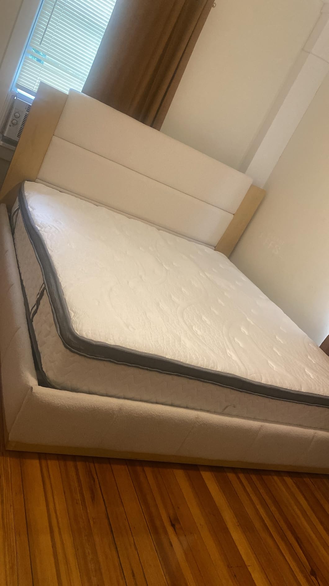 Sleep Firm Mattress with Extra Lumbar & Shoulder Support, Hotel Collection Hybrid Single Mattresses Pain Relief - Fiberglass Free - 365 Night Trial (Queen, 12, 12, Inches, Medium) customer photo 2
