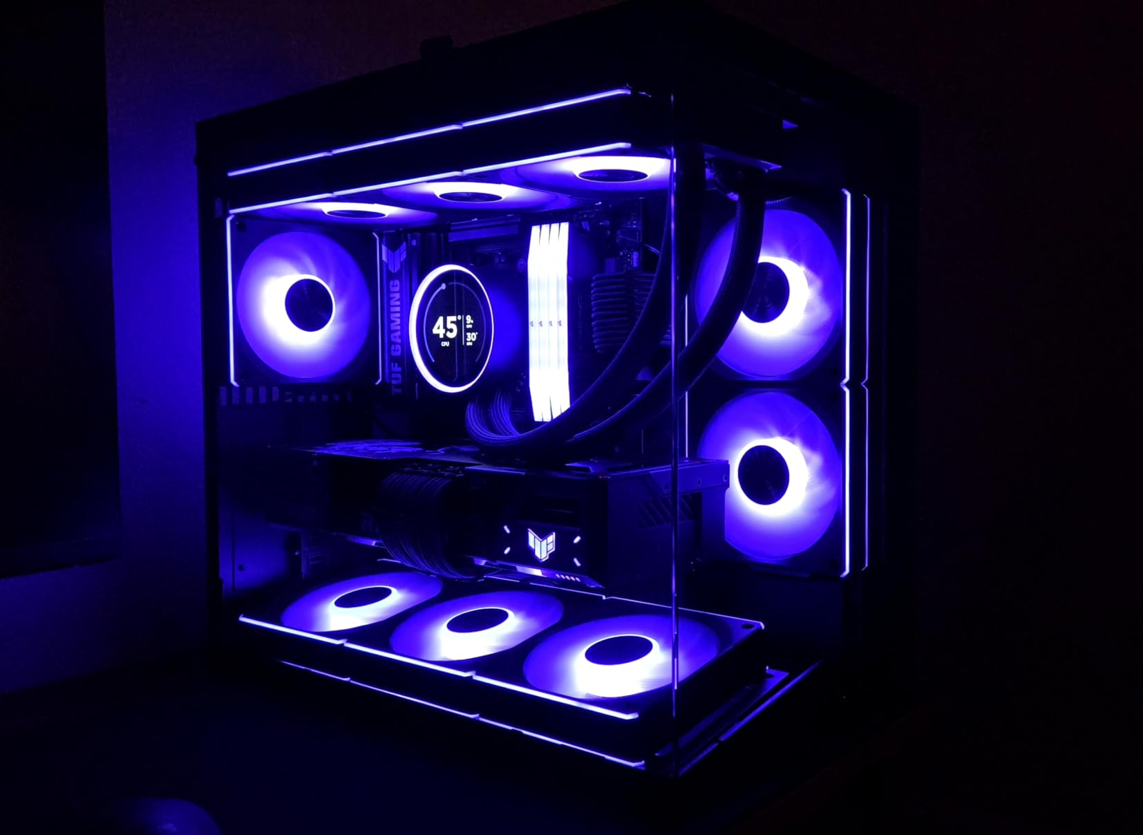 ASUS TUF Gaming ARGB PWM Fan Hub customer photo 1
