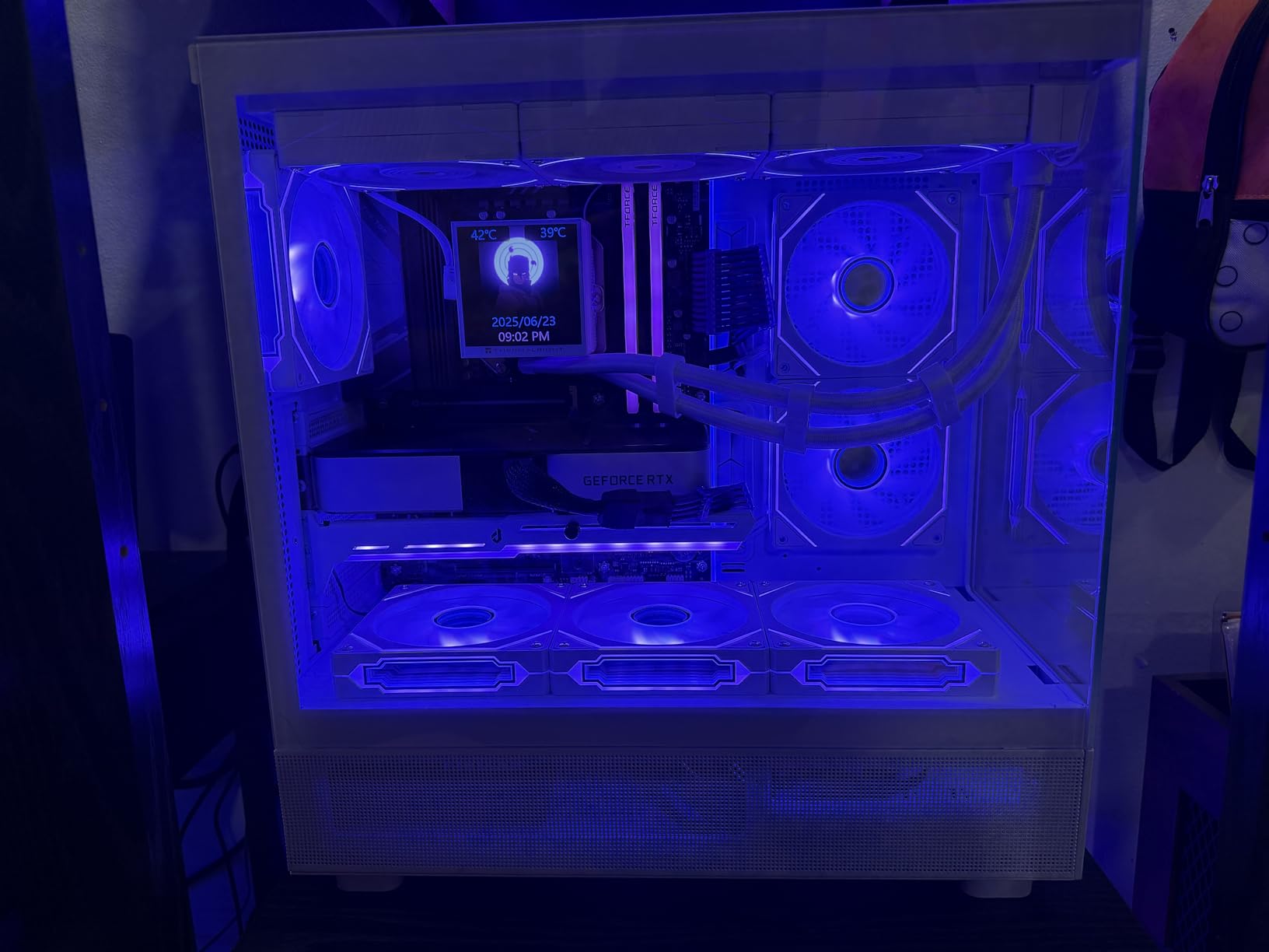 ASUS TUF Gaming ARGB PWM Fan Hub customer photo 2