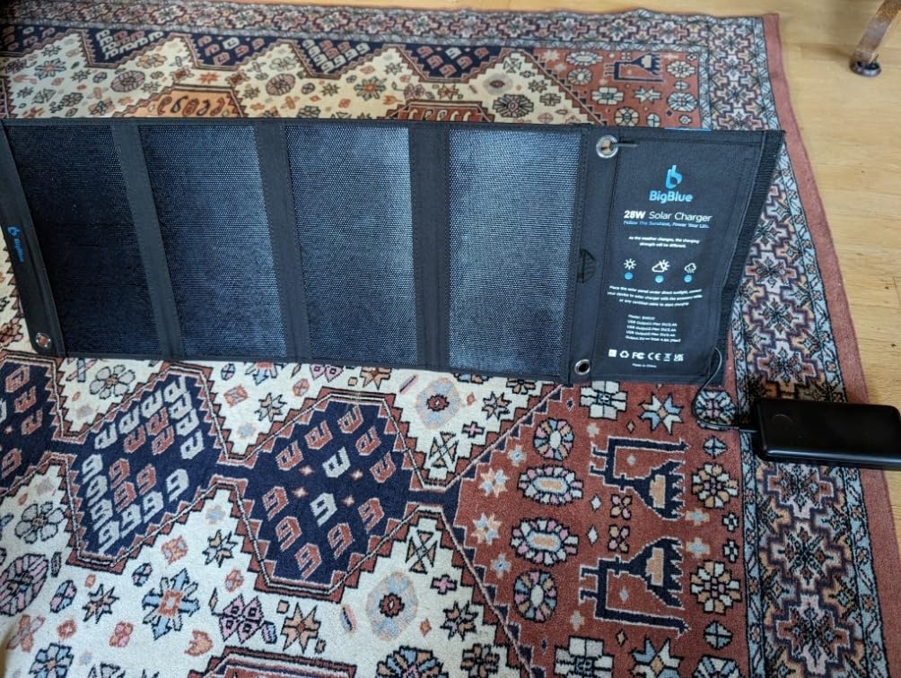 BigBlue 30W Fast Charging Solar Charger with USB-A, USB-C and DC Outputs customer photo 1