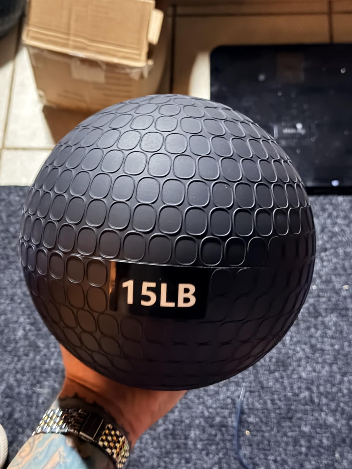 Amazon Basics Slam Medicine Balls for Exercise customer photo 2
