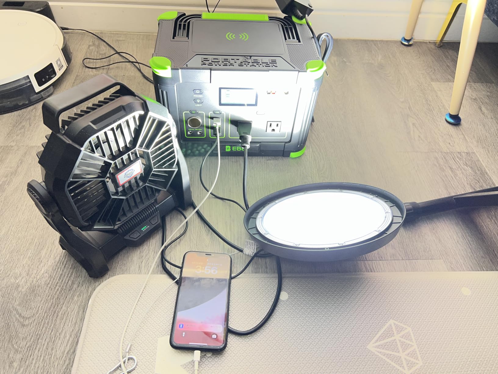 EBL 2400W Portable Power Station LiFePO4 Battery for Home Use customer photo 2