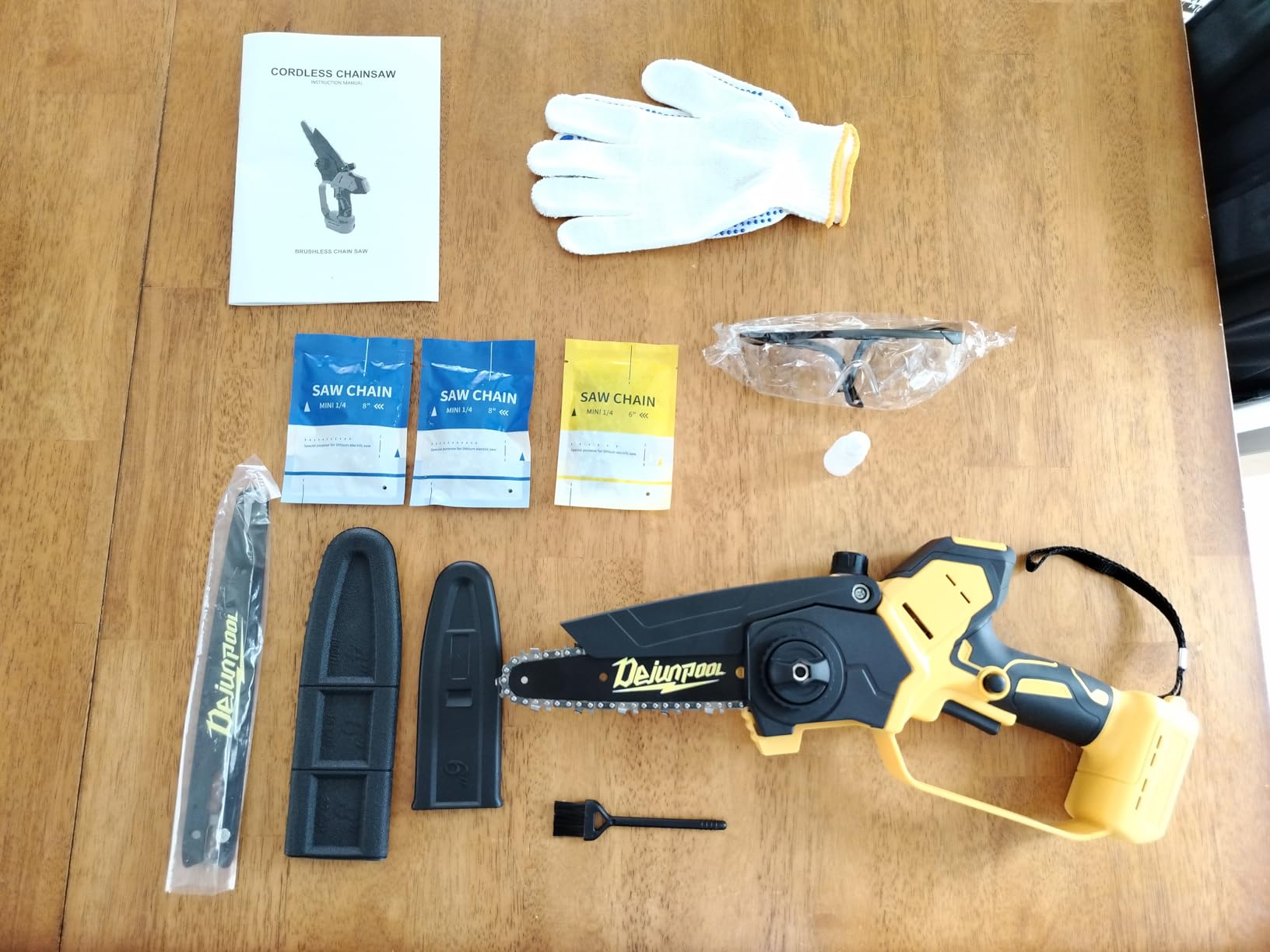 Cordless Mini Chainsaw Compatible with Dewalt 20V MAX Battery, 1200W 6 Inch & 8 Inch Small Electric Chainsaw Brushless, Auto Oiler, Handheld Pruning Tree Saw Gift for Men Husband Fathers (Tool Only) customer photo 2