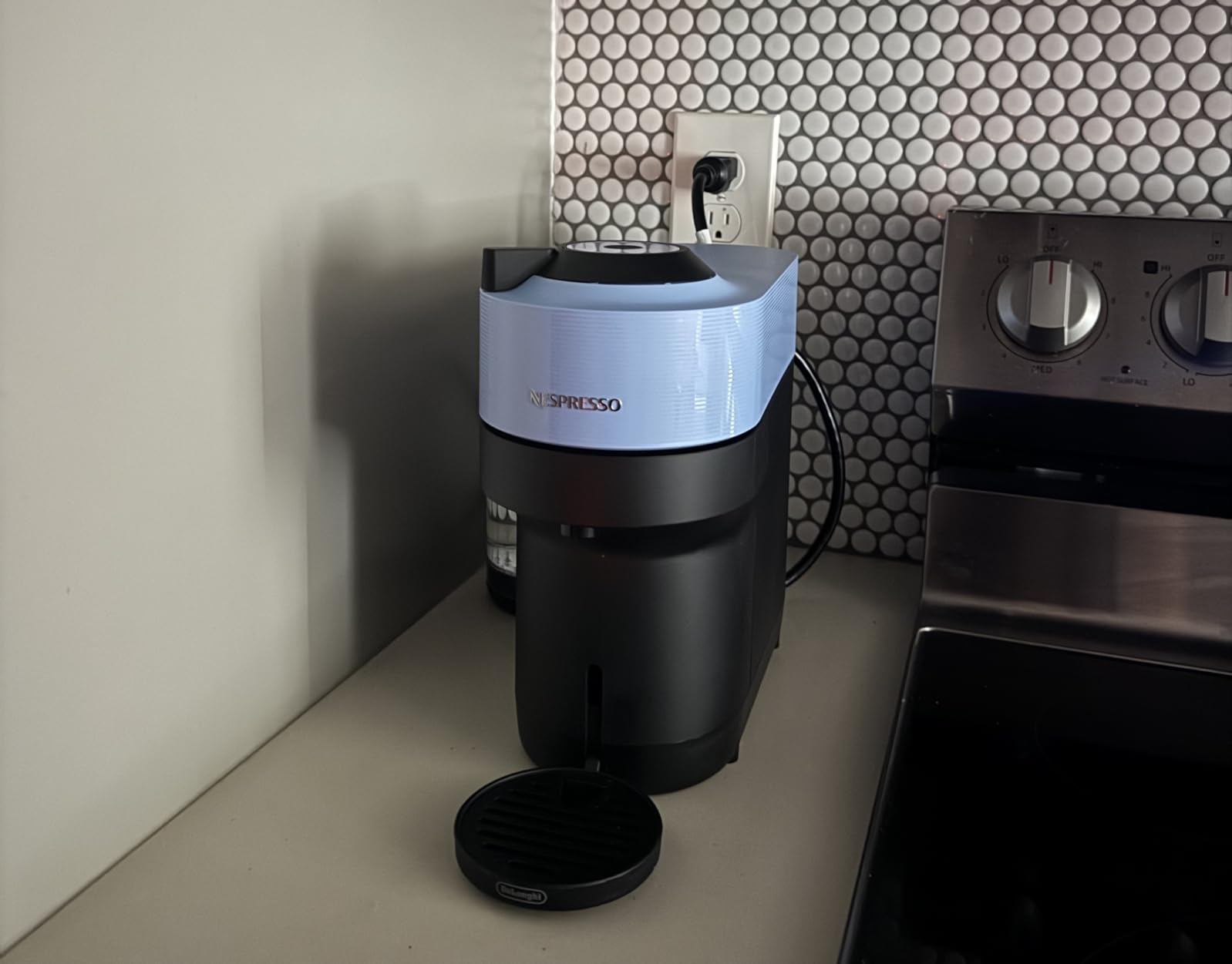 Nespresso Vertuo Pop+ Coffee and Espresso Machine by De'Longhi, Black customer photo 2