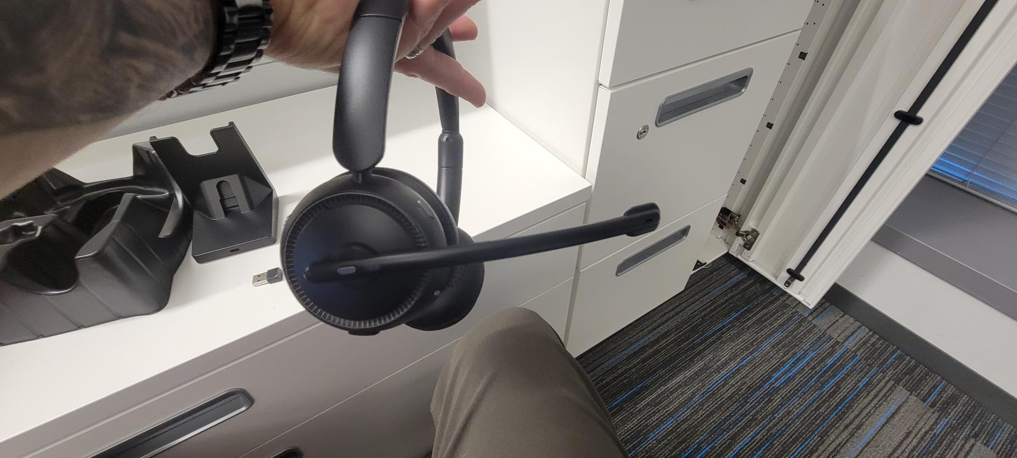Upgrade ANC & ENC Wireless Headset with Mic for Work(Flip-to-Mute & Dongle) customer photo 1