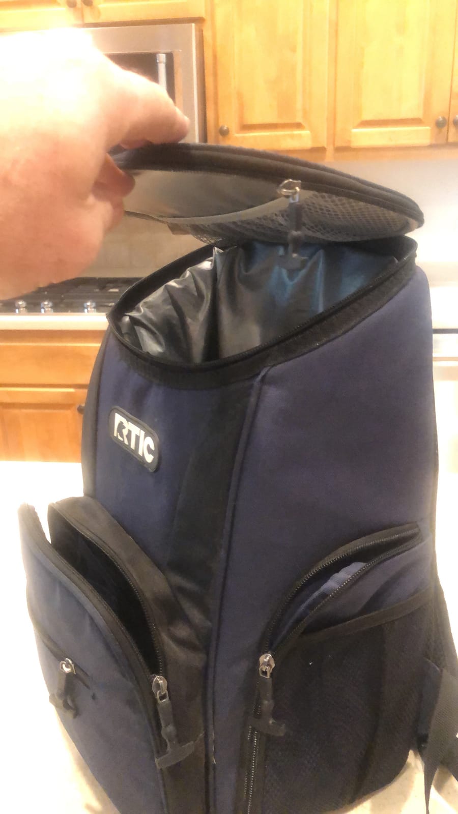 RTIC Lightweight Backpack Cooler Soft Insulated Portable Bag for Lunch, Beach, Drink, Beverage, Travel, Camping, Picnic, Car, Hiking, customer photo 2