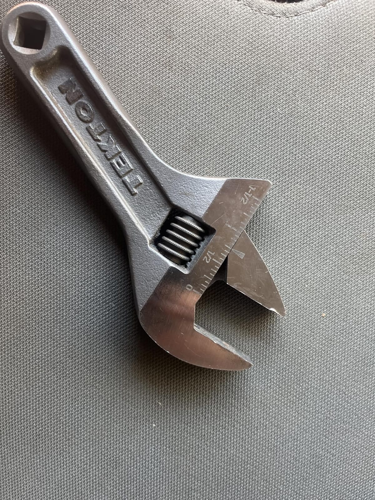 TEKTON Adjustable Wrench Set, 2-Piece | WSA90000 customer photo 2