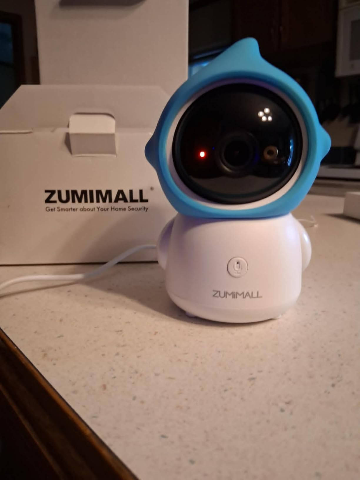 ZUMIMALL Pet Camera with Laser Toy, 2K WiFi Dog Cat Camera with Phone App customer photo 1