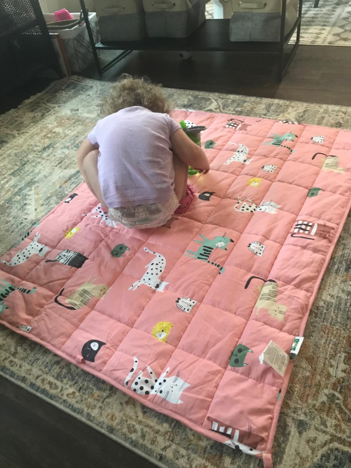 Sivio Weighted Blanket for Sleep, 5lbs, 36 x 48 inches, Blue Dinosaur customer photo 2