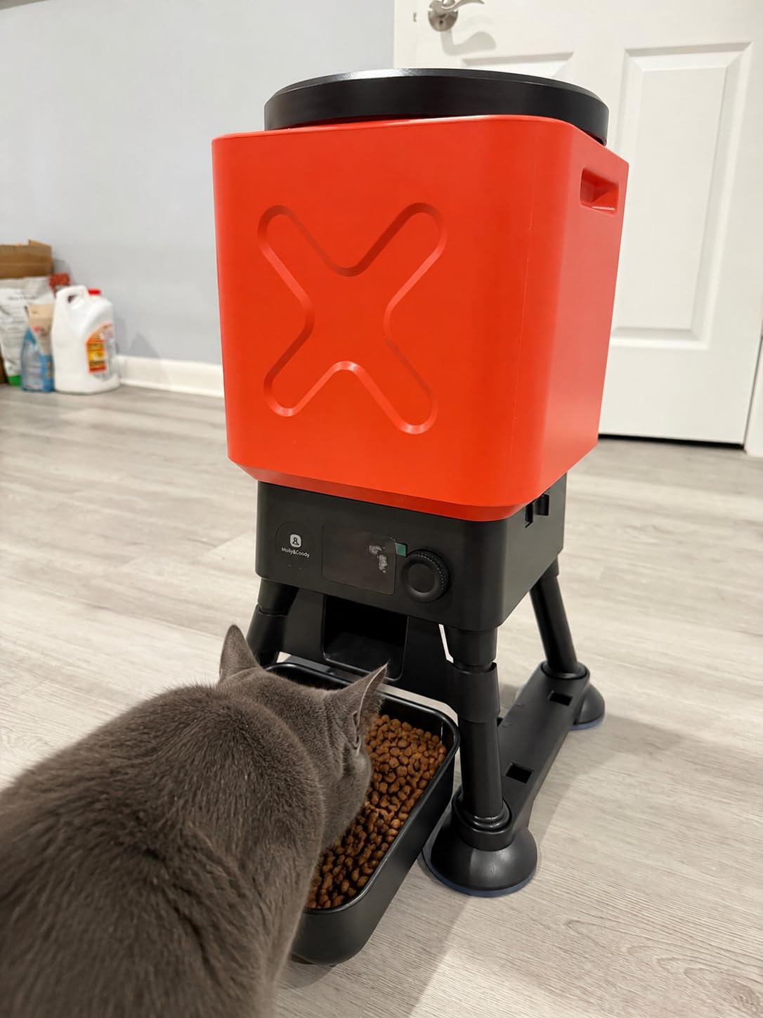 Automatic Dog Feeder for Large Dogs, 14L Capacity, Remote Feeding, Anti-Blockage System, Timed Auto Dog Food Dispenser, 2.4G WiFi App Control，Dual Power Supply,Stainless Steel Bowl customer photo 1