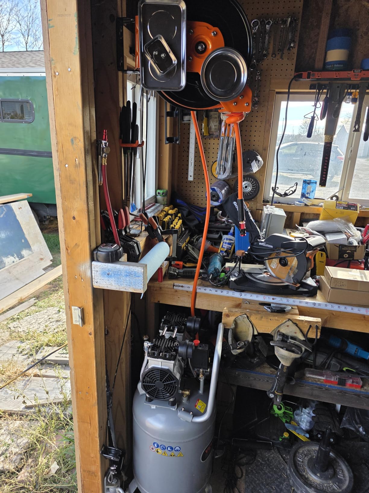 VEVOR 13-Gallon Air Compressor, 2HP, 4.6 SCFM@90PSI, Oil-Free Tank, 66dB Quiet Operation, Ideal for Tire Inflation, Woodworking, Auto Repairs, and Spray Painting (Maximum Pressure 125 PSI) customer photo 2