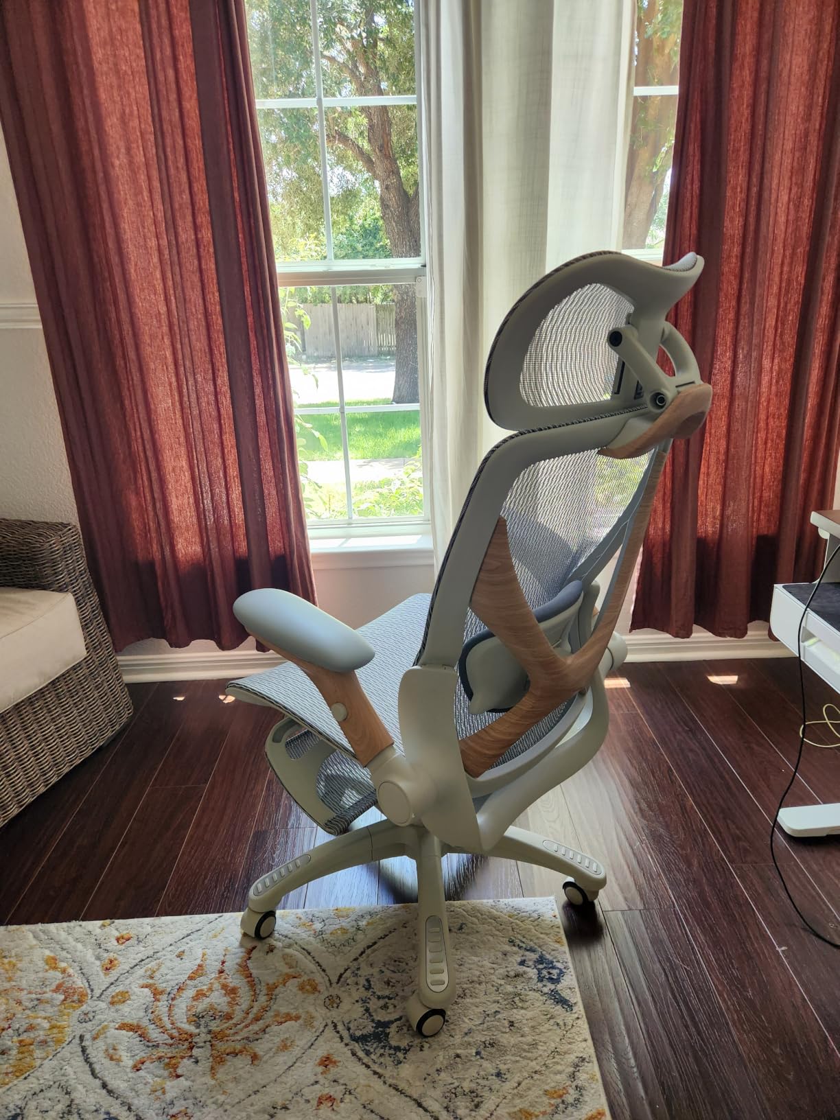 ELABEST X100 Ergonomic Mesh Office Chair with Footrest, Big and Tall Home Desk Chair with 5D Flip-Up Arms, Adjustable 3D Lumbar Support, Gaming & Executive Computer Chair (Foggy Morning) customer photo 2