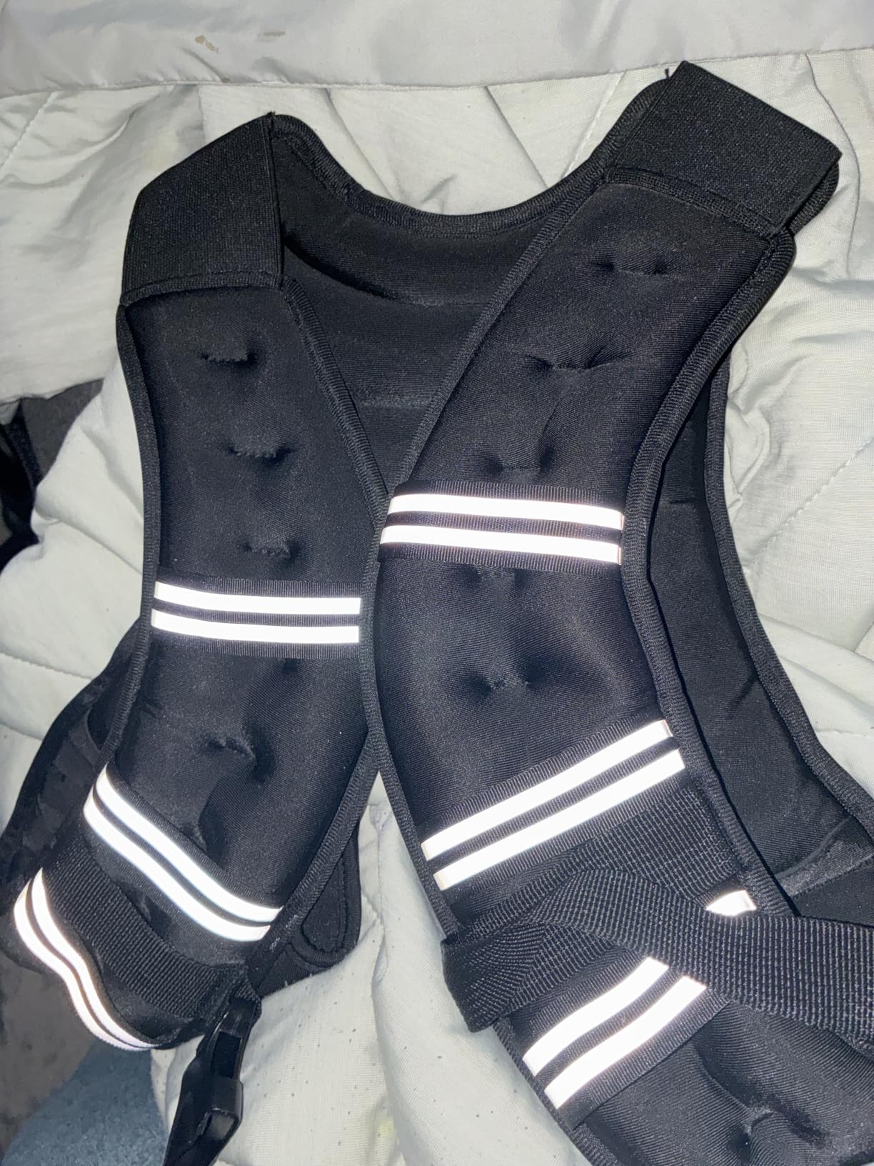 Zeerun Weighted Vest, 6lb/8lb/10lb/12lb/15lb/18lb/20lb/24lb/30lb for Men Women, Reflective Stripe Adjustable Buckle, Comfortable Durable Rucking Vest for Walking Running Strength Training customer photo 1