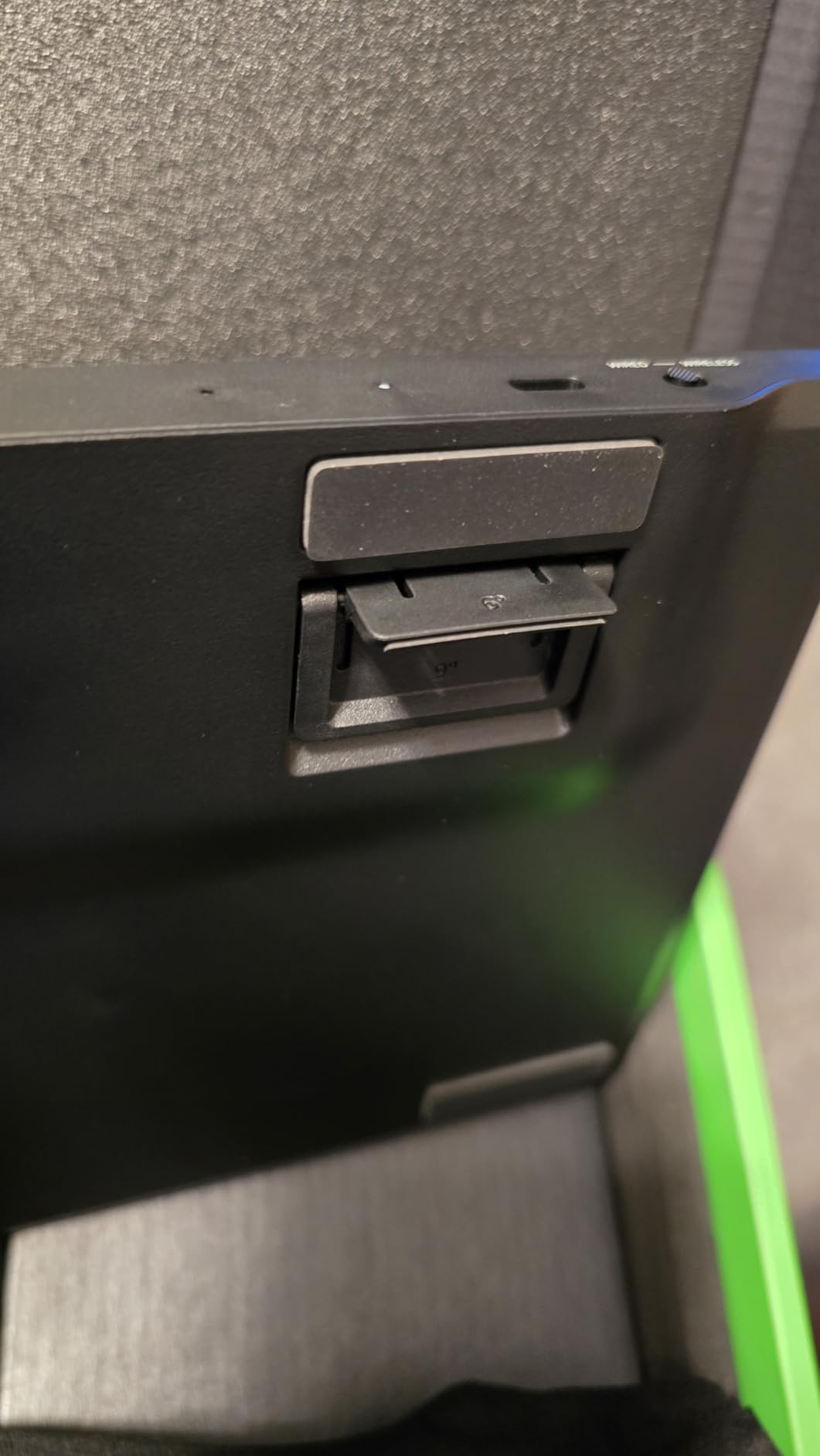 Razer BlackWidow V4 Low Profile HyperSpeed Wireless Gaming Keyboard customer photo 2