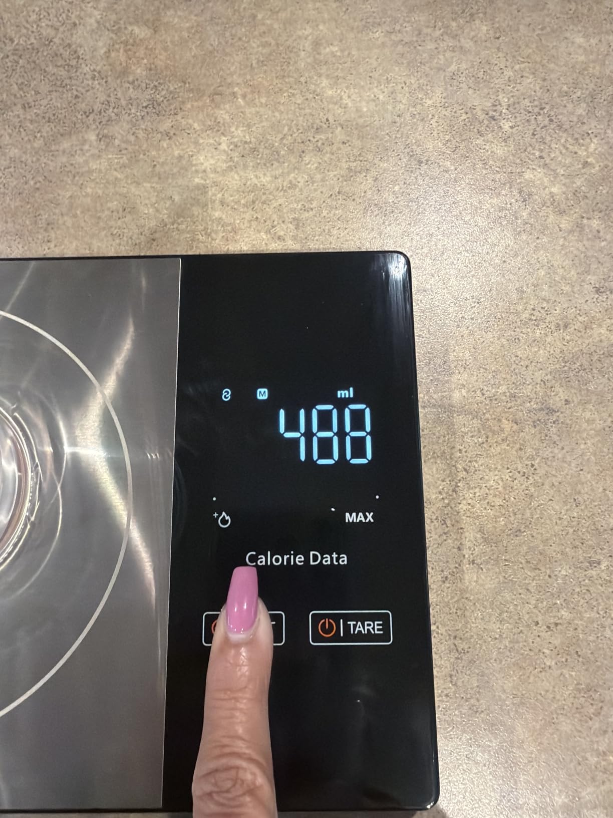 Smart Nutrition Food Scale with App - 1g Precision Digital Kitchen Scale, Tracks Calories & 24 Nutrients, Macros, Fat & Protein for Keto, Fitness & Meal Prep, 11lb/5kg with Tare Function customer photo 1