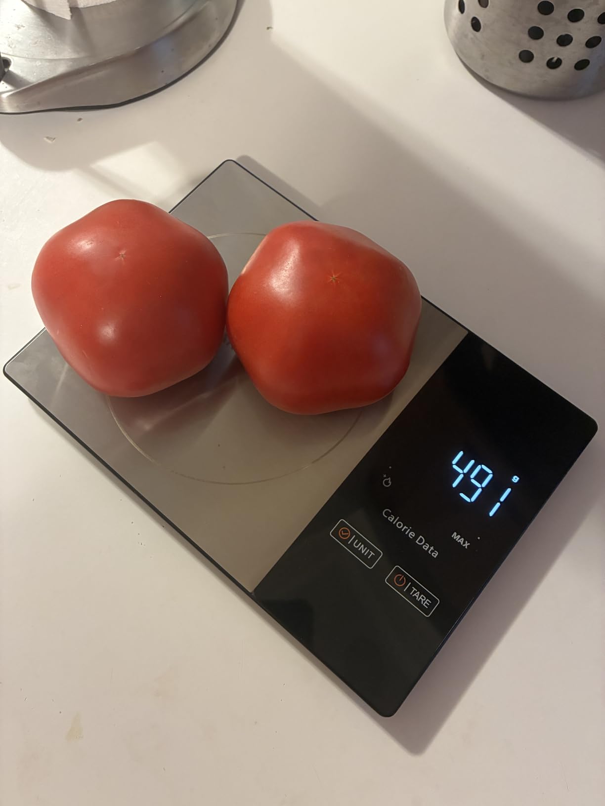 Smart Nutrition Food Scale with App - 1g Precision Digital Kitchen Scale, Tracks Calories & 24 Nutrients, Macros, Fat & Protein for Keto, Fitness & Meal Prep, 11lb/5kg with Tare Function customer photo 2
