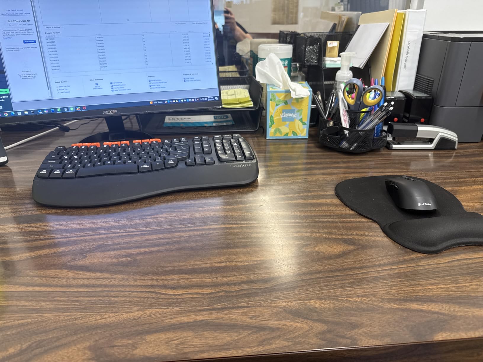 Ergonomic Wireless Keyboard and Mouse Combo, Full Size Wave, Natural Typing customer photo 1