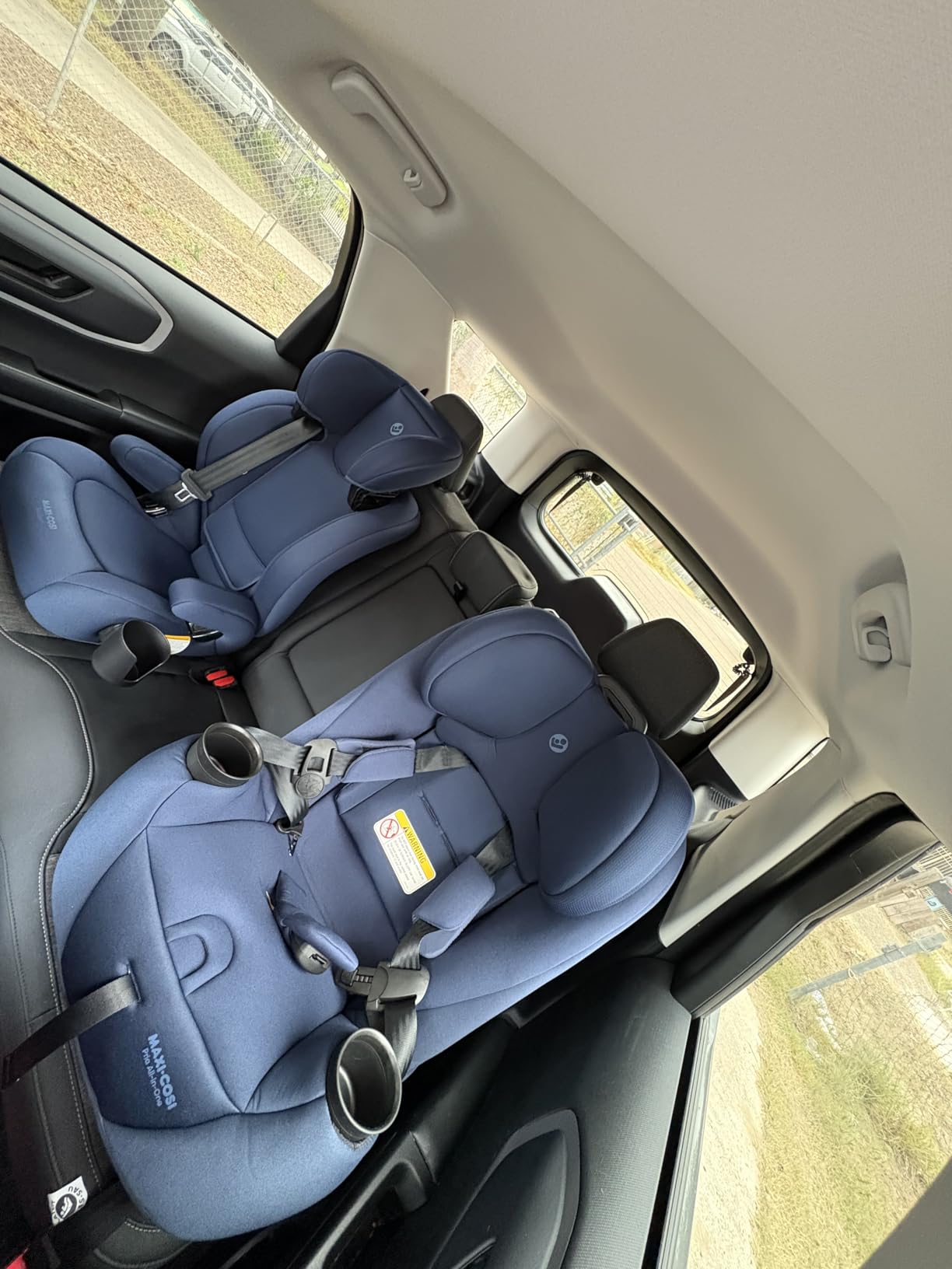 Maxi-Cosi Pria All-in-One Convertible Car Seat, Infant to Toddler Car Seat, Easy-Install Harness, Machine-Washable Cover, 5-100 lbs, Seascape customer photo 1
