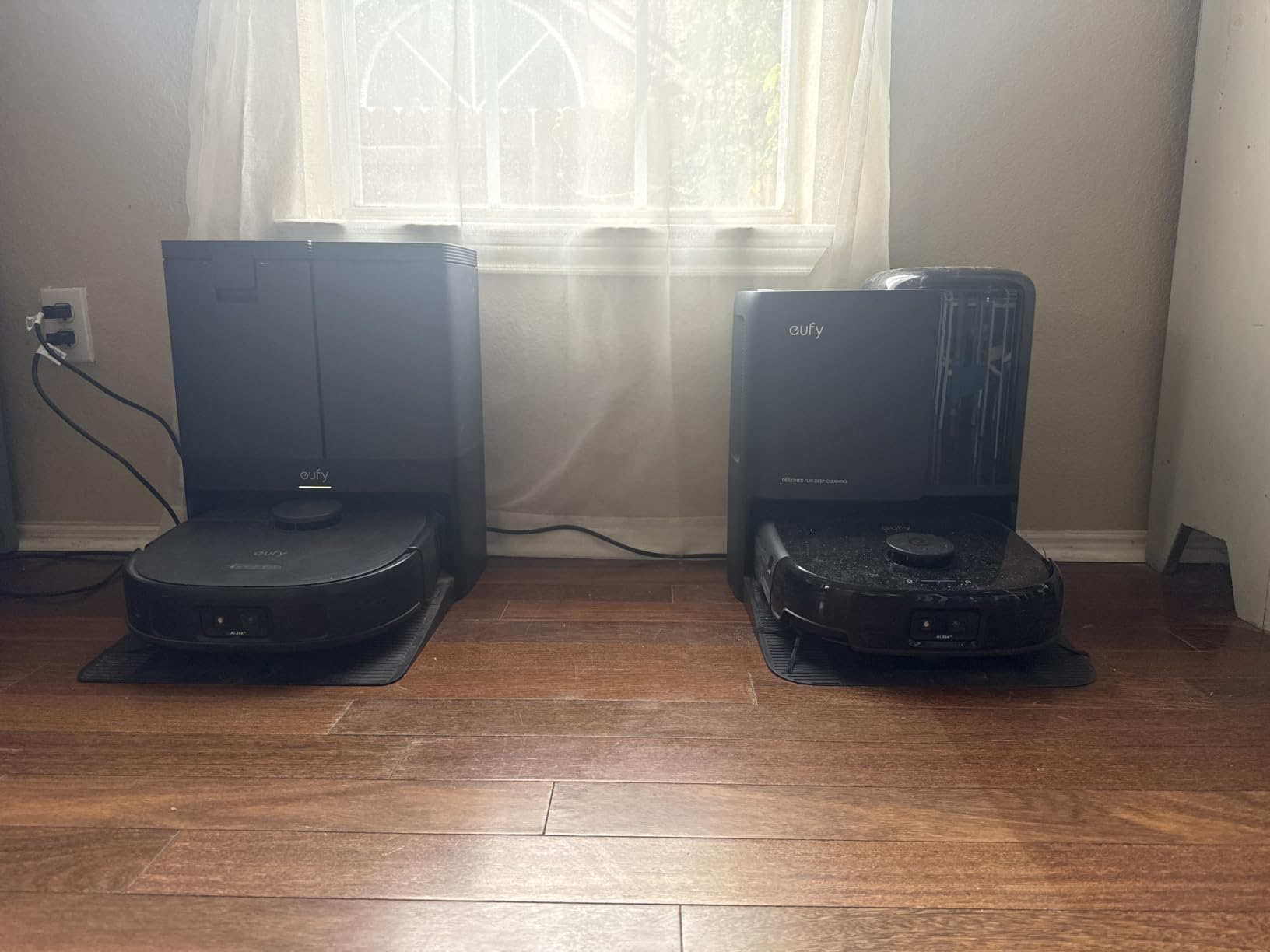 eufy E25 Robot Vacuum and Mop Combo, 20,000 Pa, HydroJet Roller Mop customer photo 2