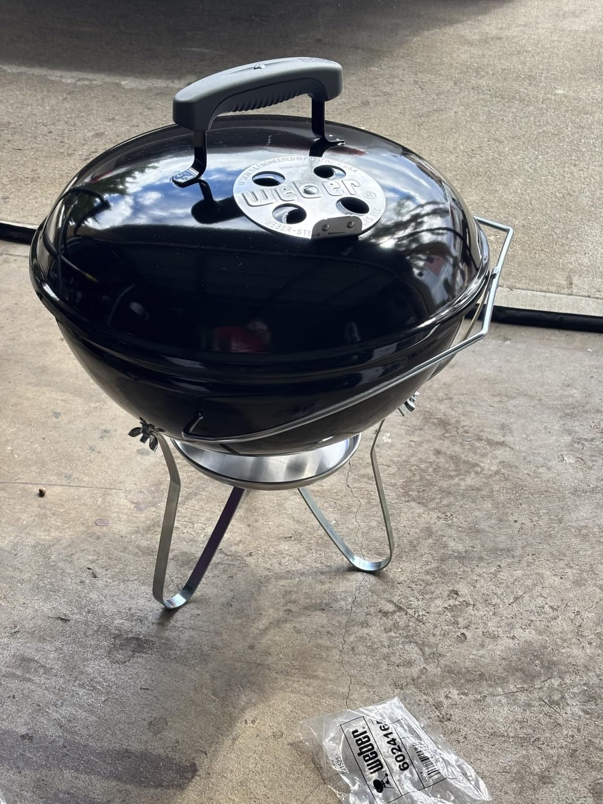 Weber® Smokey Joe 14-Inch Portable Charcoal Grill, Black | Lightweight, Portable Kettle BBQ Grill for Outdoor Cooking with Tuck‑N‑Carry® Lid Lock, Durable Porcelain‑Enameled Finish customer photo 1