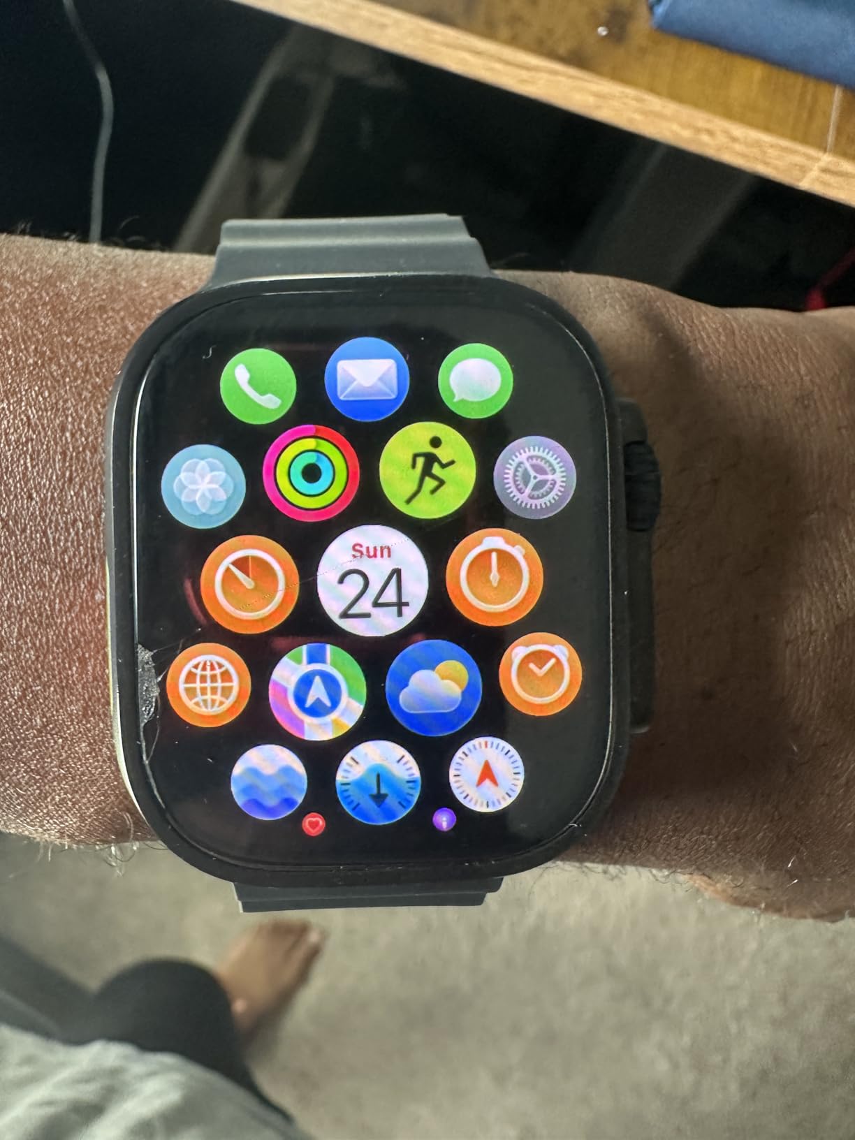 Apple Watch Ultra 3 [GPS + Cellular 49mm] Running & Multisport Smartwatch w/Rugged Titanium Case w/Black Titanium Milanese Loop - L. Satellite Communications, Advanced Health & Fitness Tracking customer photo 2