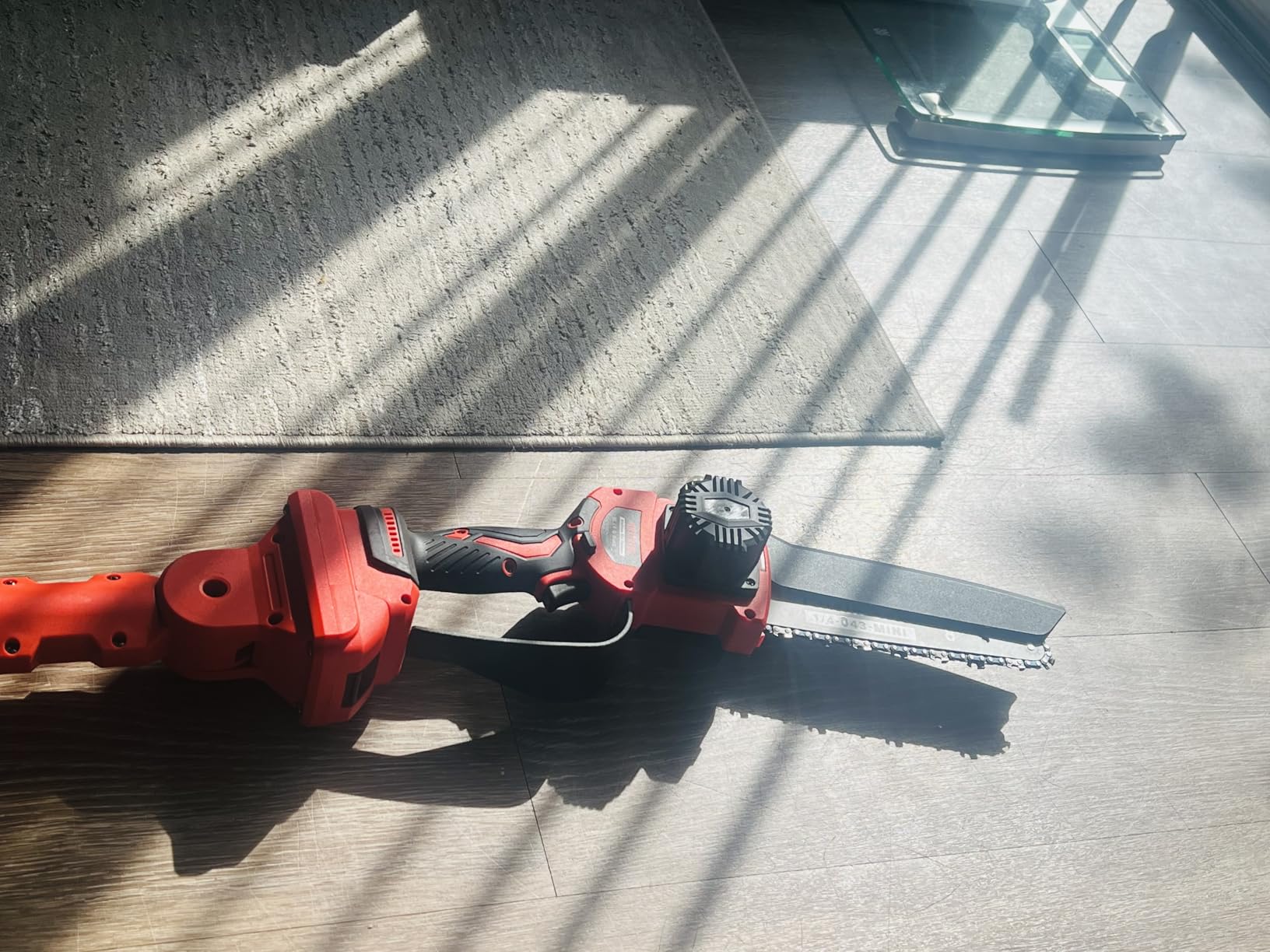 2-in-1 Cordless Pole Saw, 8 Inch Mini Chainsaw, 6.6-Ft Electric Pole Saws customer photo 2