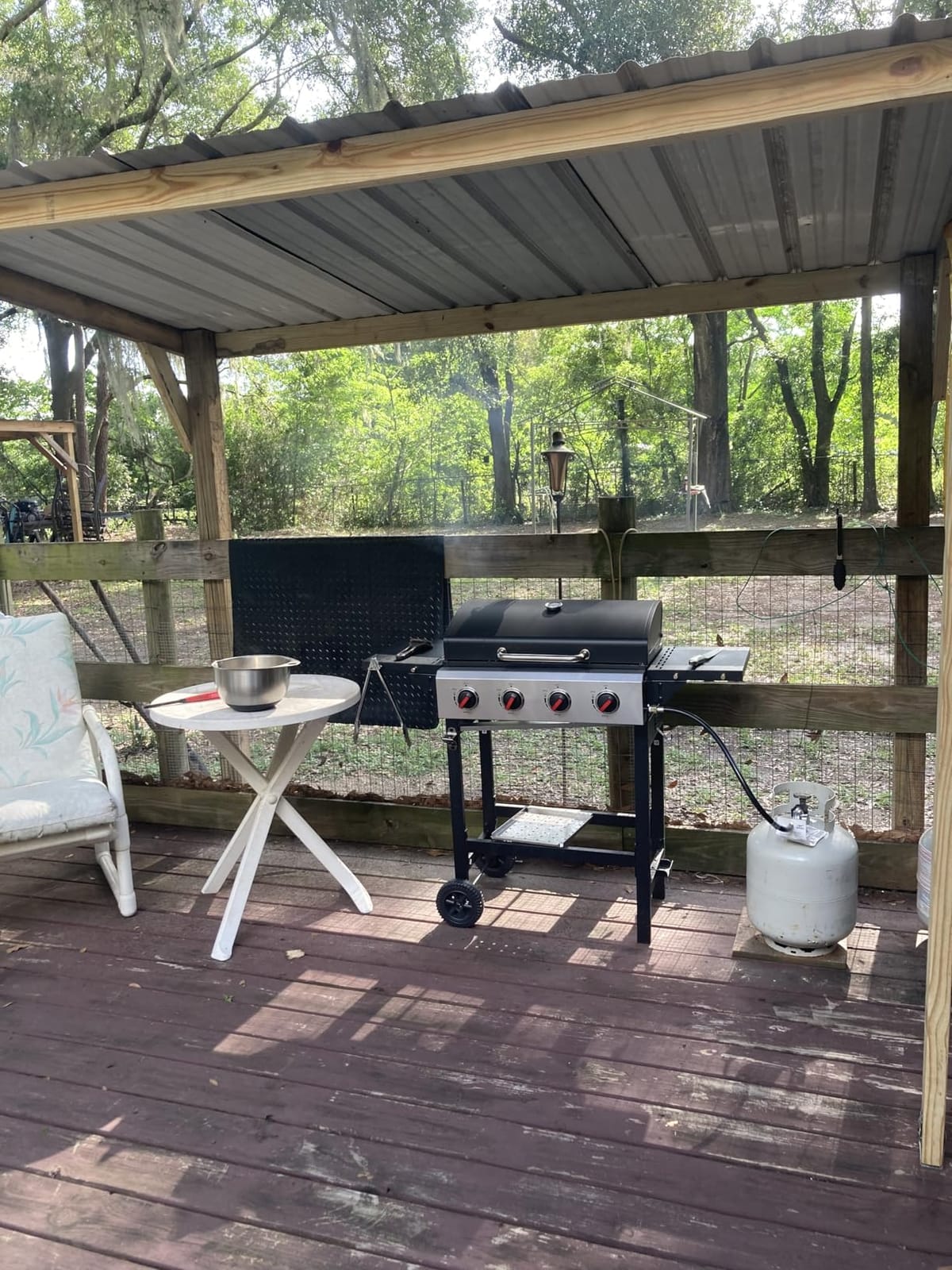 4 Burner Propane Gas Grill, Portable BBQ Grill with Cast Iron Grate & Griddle Pan, Folding Side Table for Camping Backyard, 40000 BTU Easy-Clean Outdoor Cooking customer photo 2