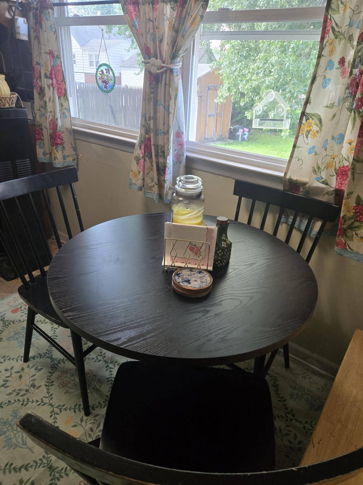 VASAGLE 31.5-Inch Dining Table, Small Round Kitchen Table for 4 People customer photo 2