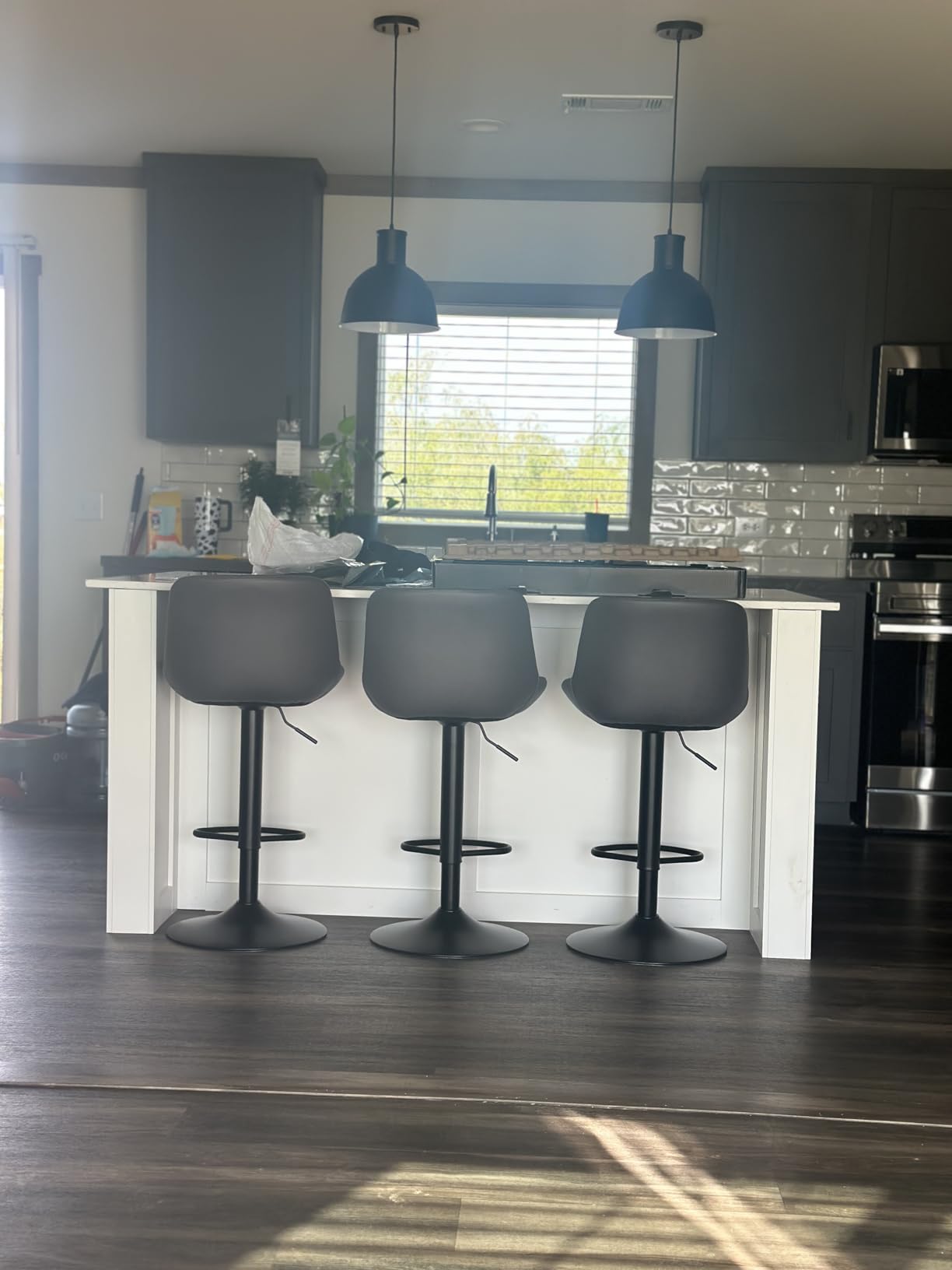 Youhauchair Adjustable Faux Leather Bar Stools Set of 2, Light Brown customer photo 1
