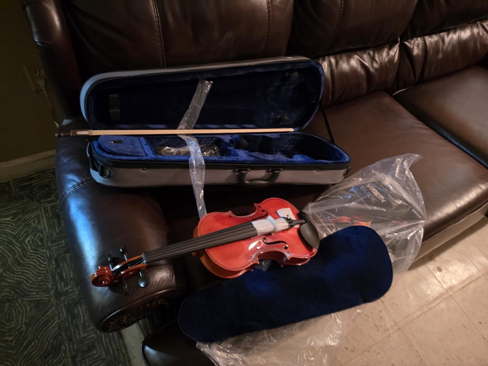 AKLOT Handcrafted Full Size Violin: Solid Wood Matte Fiddle, Acoustic Beginner 4/4 Violin Kit with Hard Case, Lesson Book, Bow, Shoulder Rest, Extra Strings, Tuner, Fretboard Stickers (VRT-AmiCS) customer photo 2