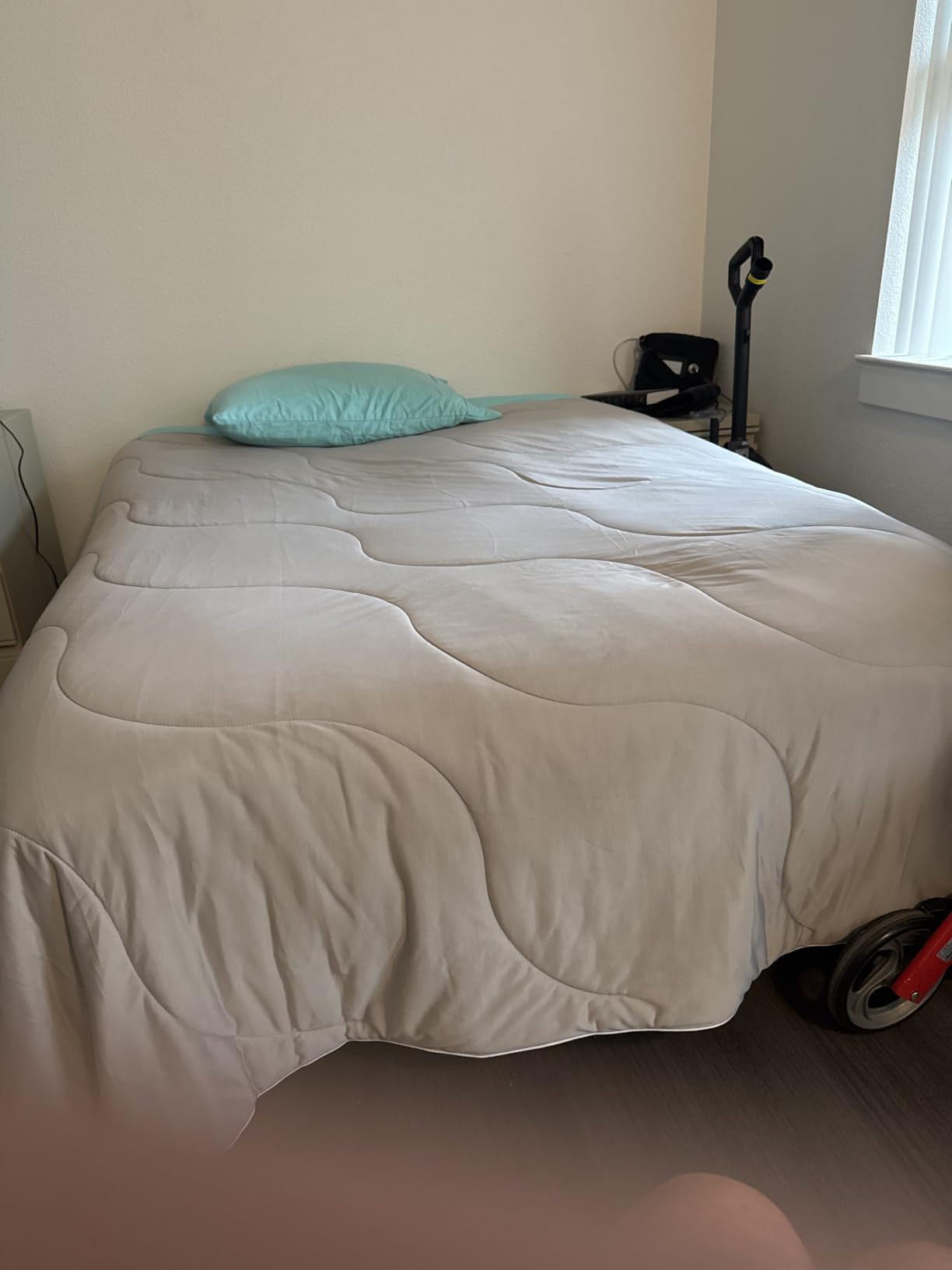 DOWNCOOL Cooling Comforter King Size, Cooling Blanket for Hot Sleeper customer photo 1