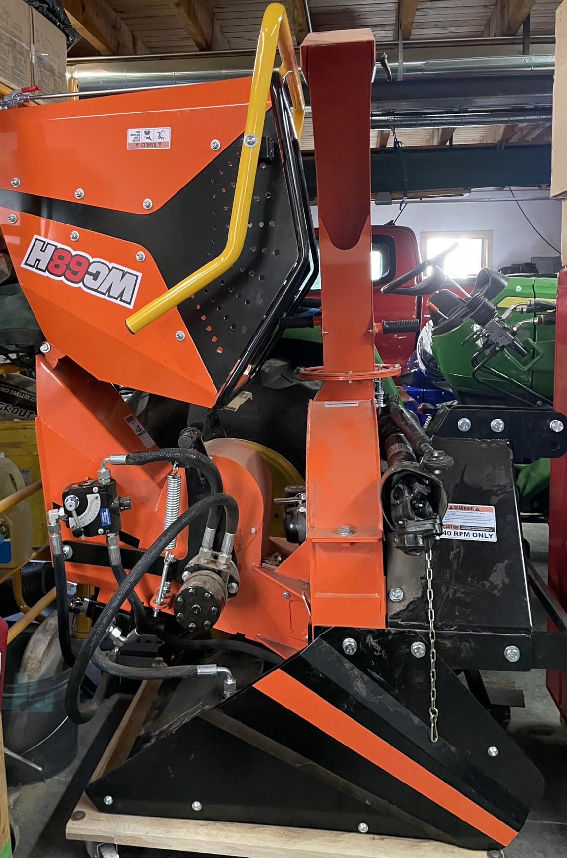 MechMaxx 6“ 3 Point Hydraulic Feeding PTO Wood Chipper for 20-50HP Tractor, Model WC68H customer photo 1