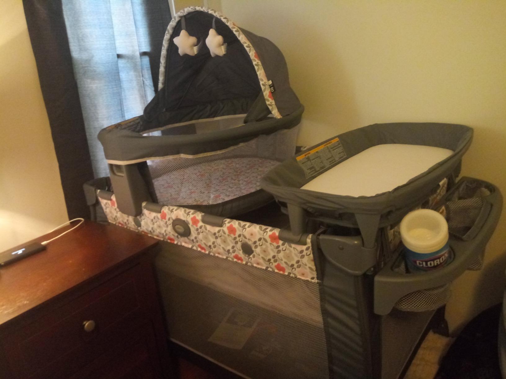 Graco Pack 'n Play Travel Dome Lux Playard, 4-in-1 Baby Playpen with Bassinet, Indoor or Outdoor Portable Playpen with UV 50 Canopy customer photo 1