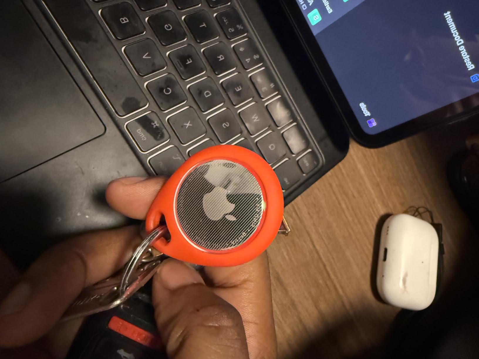 Apple AirTag (2nd Generation): Tracker for Keychain, Wallet, and More; Locator with Sound; Simple One-Tap Setup with iPhone or iPad; Key Finder with up to 1.5X Precision Finding Range customer photo 1