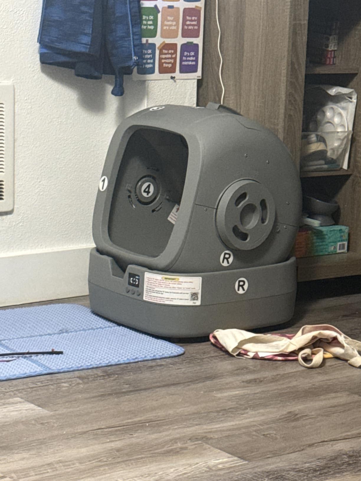 UPFAS Automatic Cat Litter Box Self Cleaning - APP Control - Weight Monitoring - Ultra-Quiet, Medium Cats and Kittens Litter Box, Safe Anti-Pinch【Assembly Required】- Grey customer photo 1