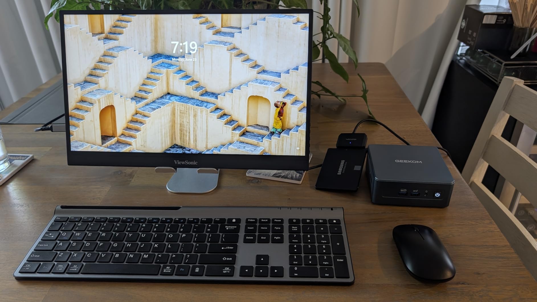 GEEKOM IT15 AI Mini PC, Intel Ultra 9 285H(99 Tops) | 32GB DDR5, 1TB SSD customer photo 2