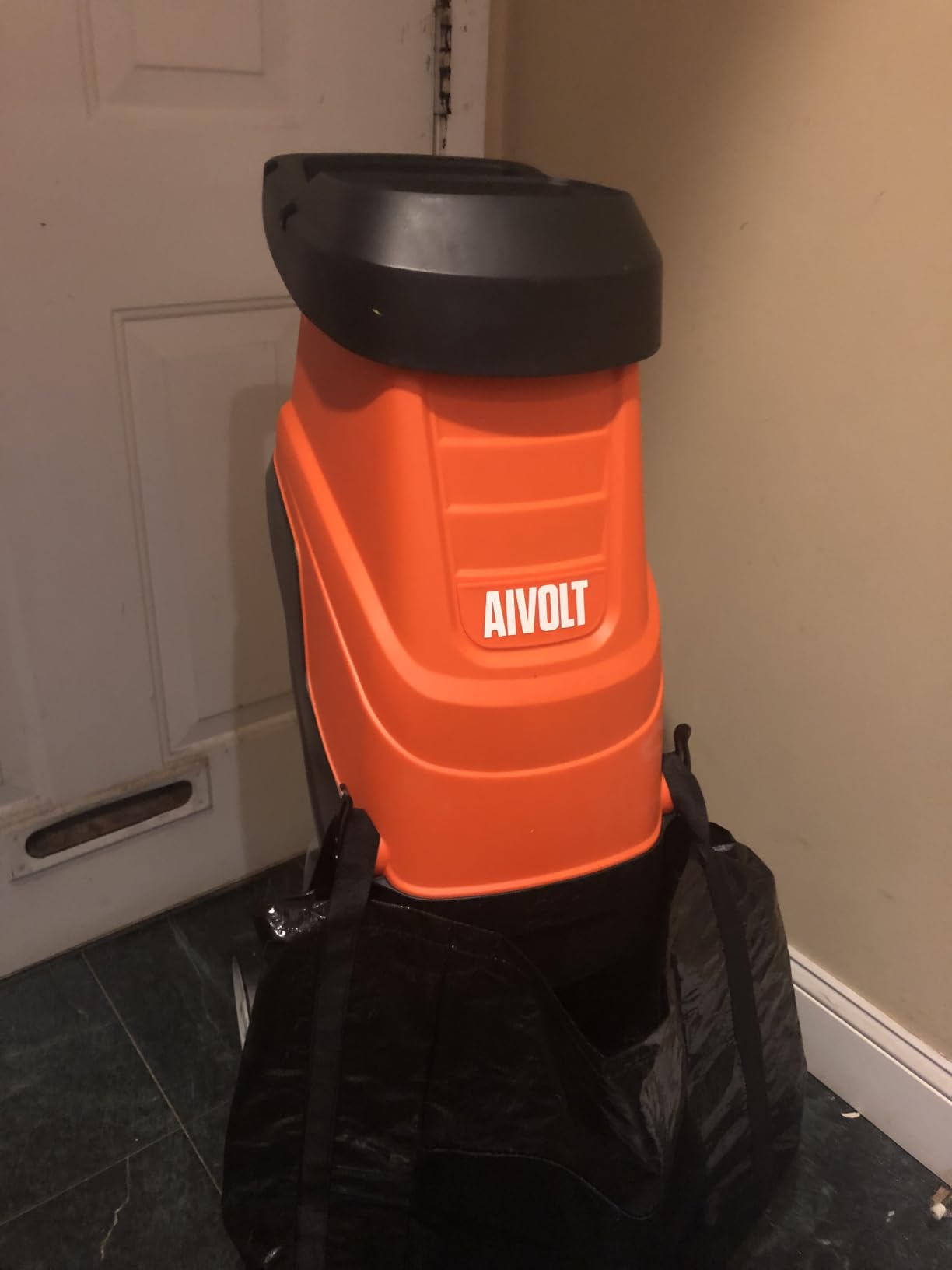 AIVOLT Electric Wood Chipper, 15-Amp Chipper Shredder customer photo 1